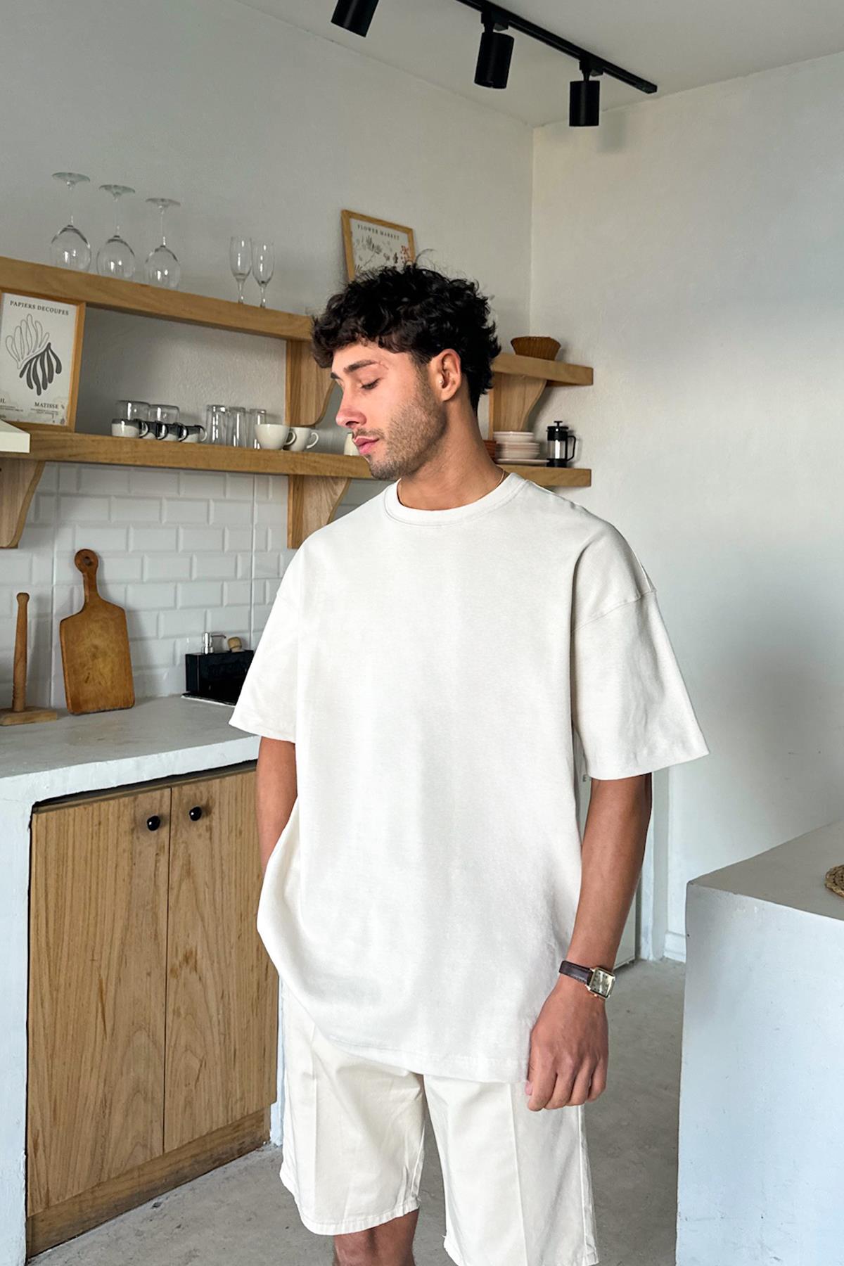 Ekru Basic Oversize Tişört