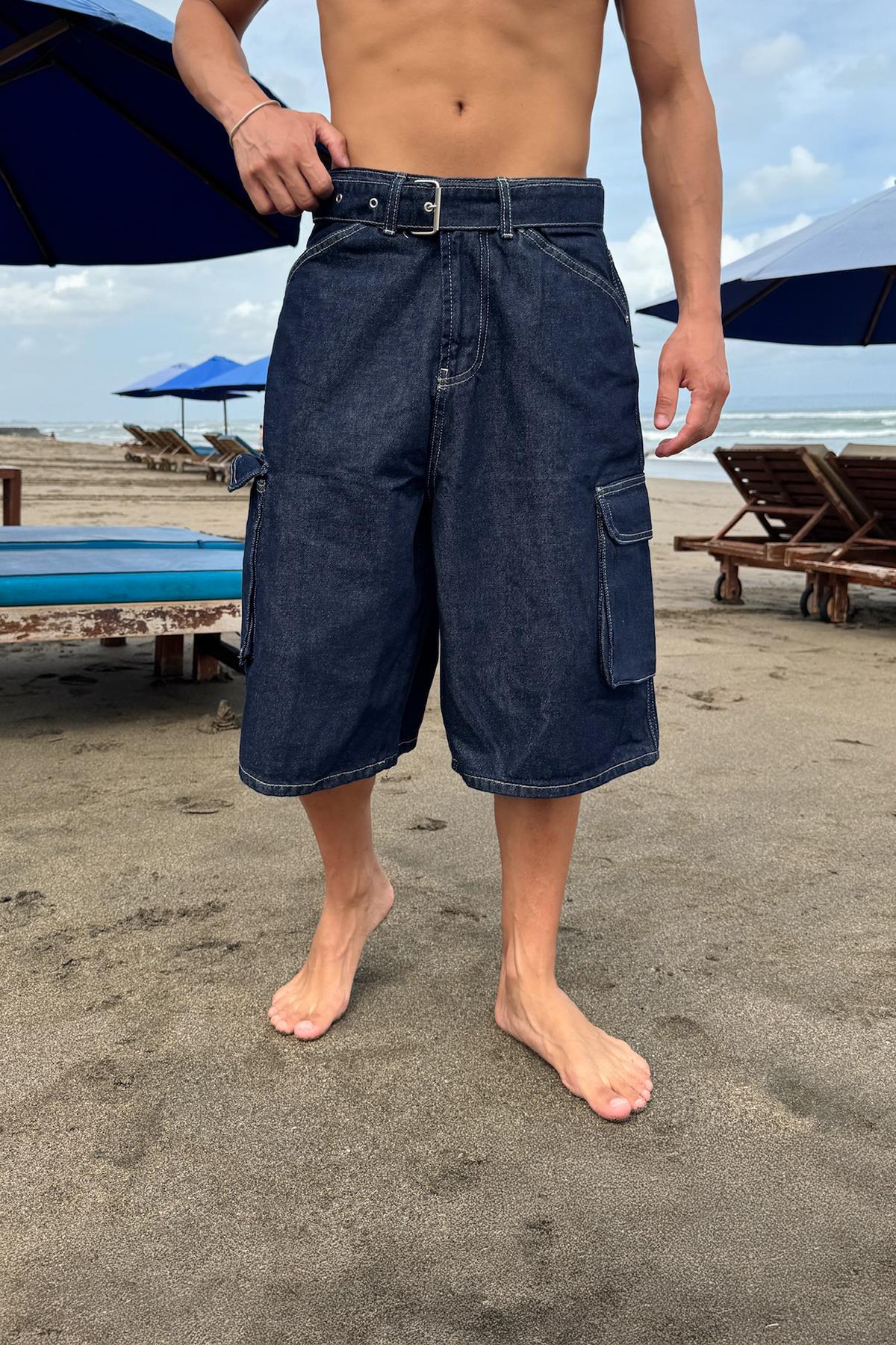 Bel Kemerli Kargo Cepli Kot Şort