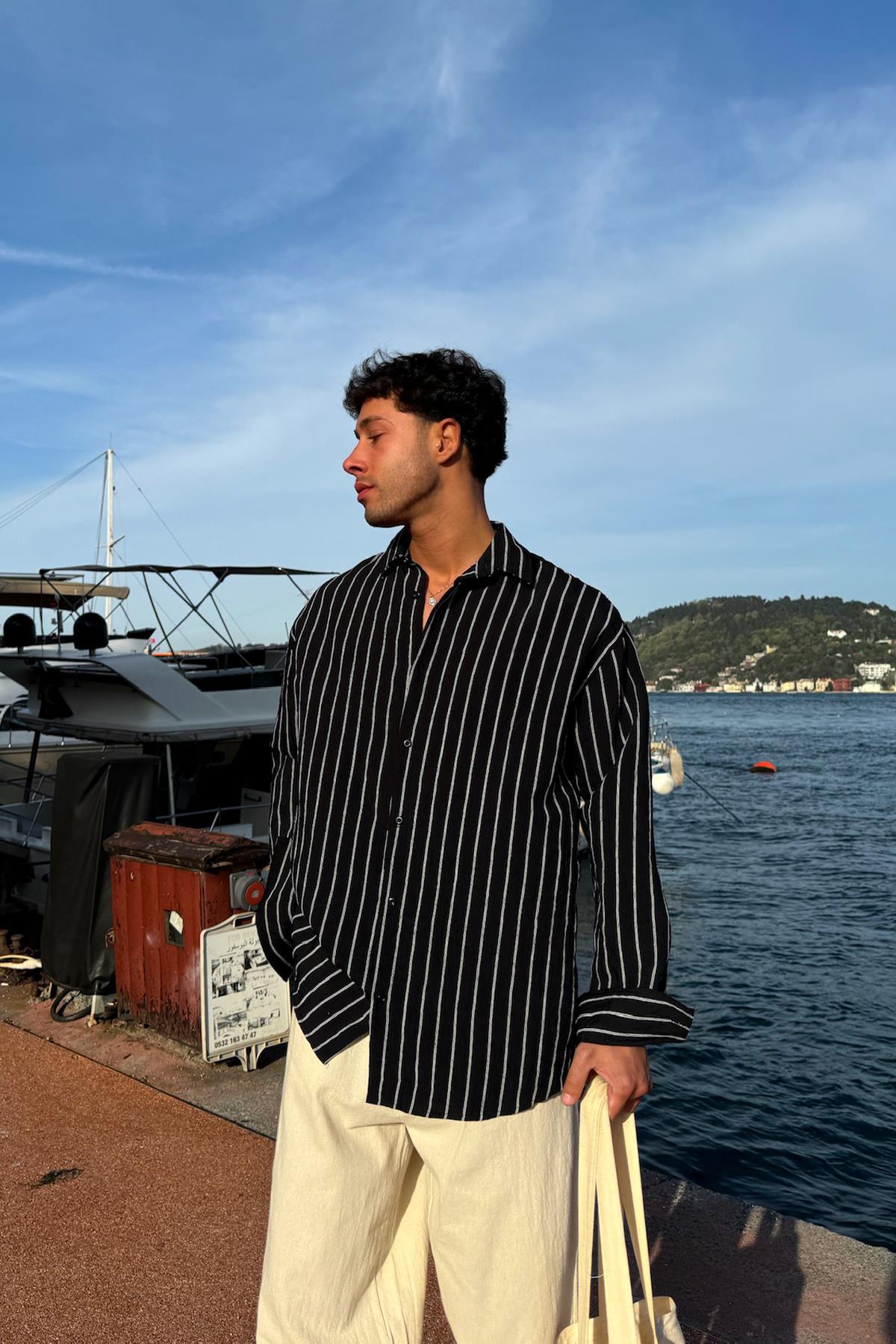 Çift Çizgili Siyah Oversize Gömlek