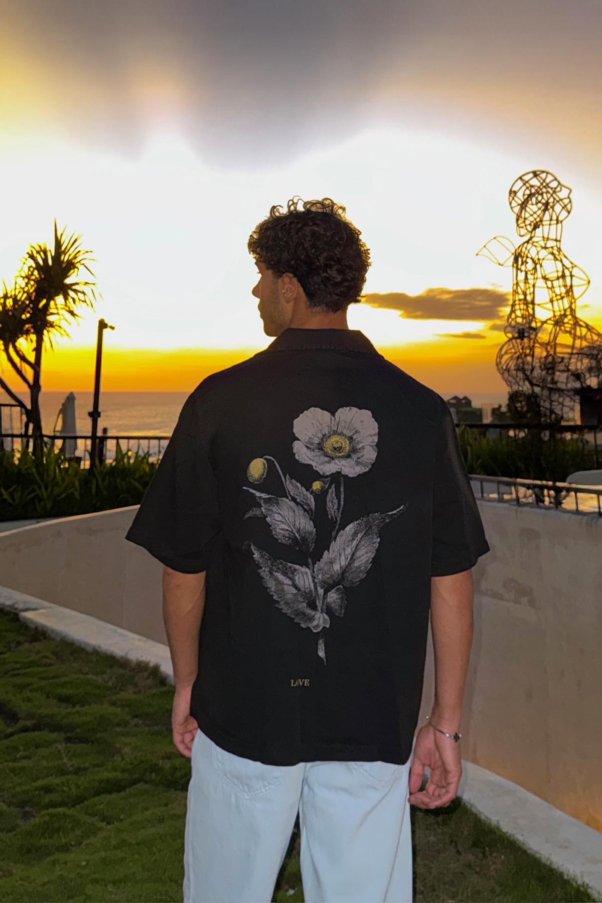 Flowers Sırt Baskılı Siyah Oversize Kısa Kol Gömlek