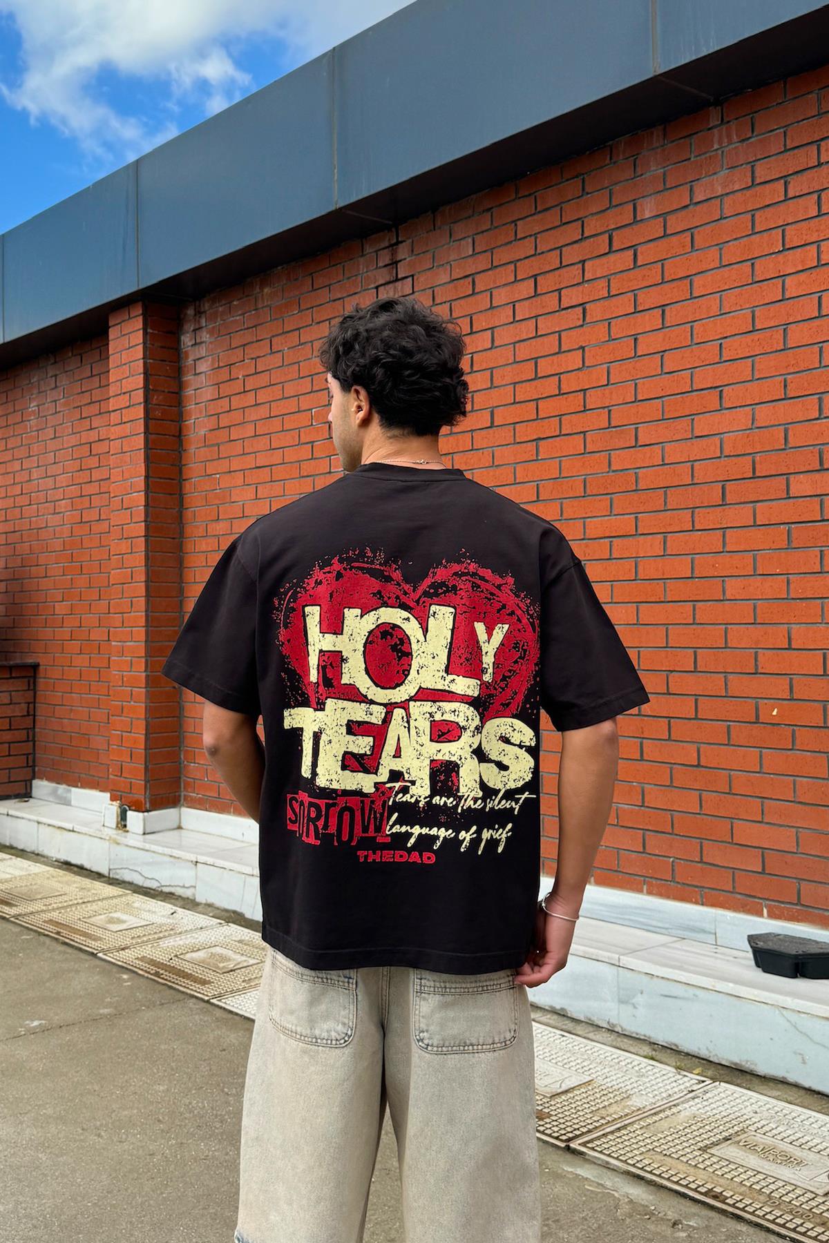 Holy Tears Baskılı Siyah Tişört