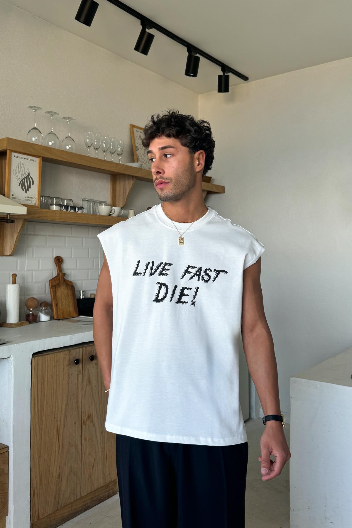 Ekru Live Fast Die Baskılı Atlet