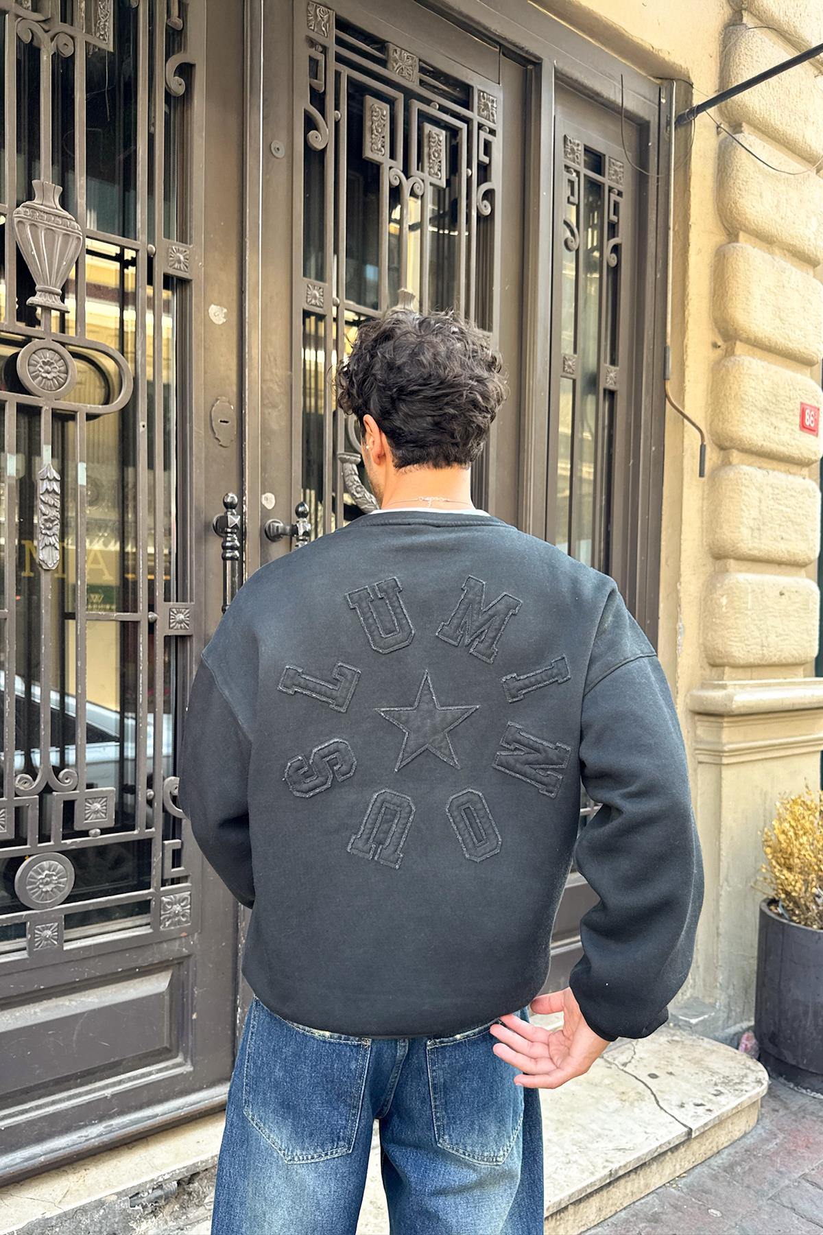 Luminous Nakışlı Siyah Sweatshirt