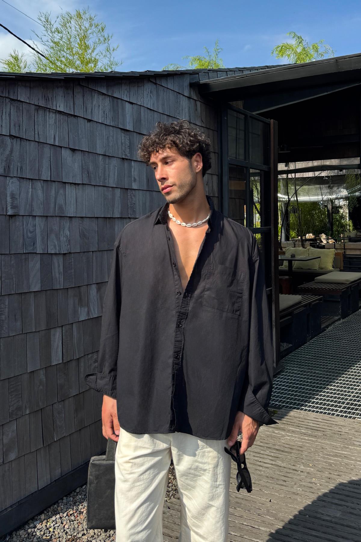 Ön Cepli Oversize Siyah Poplin Gömlek