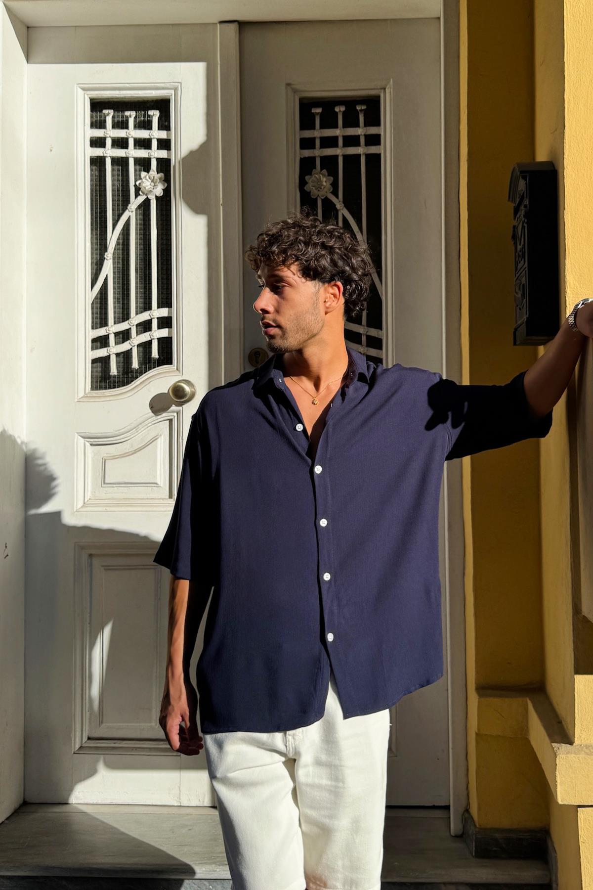 Oversize Lacivert Kısa Kollu Gömlek