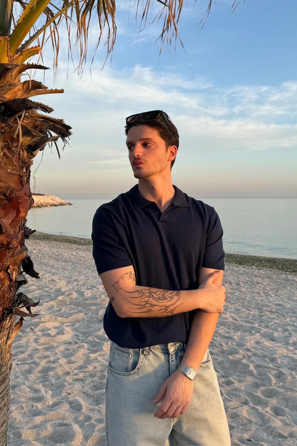 Polo Yaka Lacivert Triko Tişört