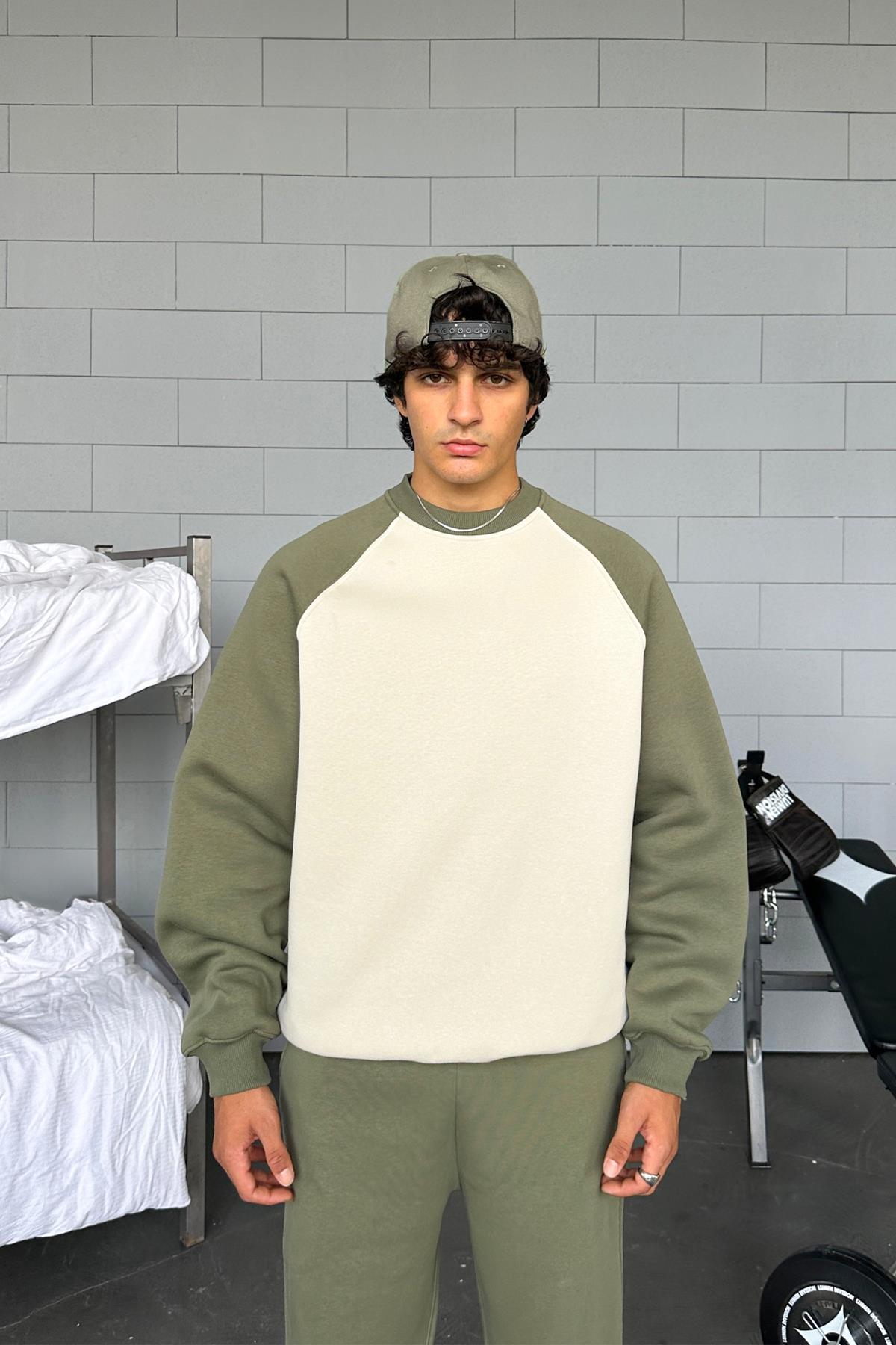 Flaw Atelier Reglan Kol Basic Haki-Bej Oversize Sweatshirt