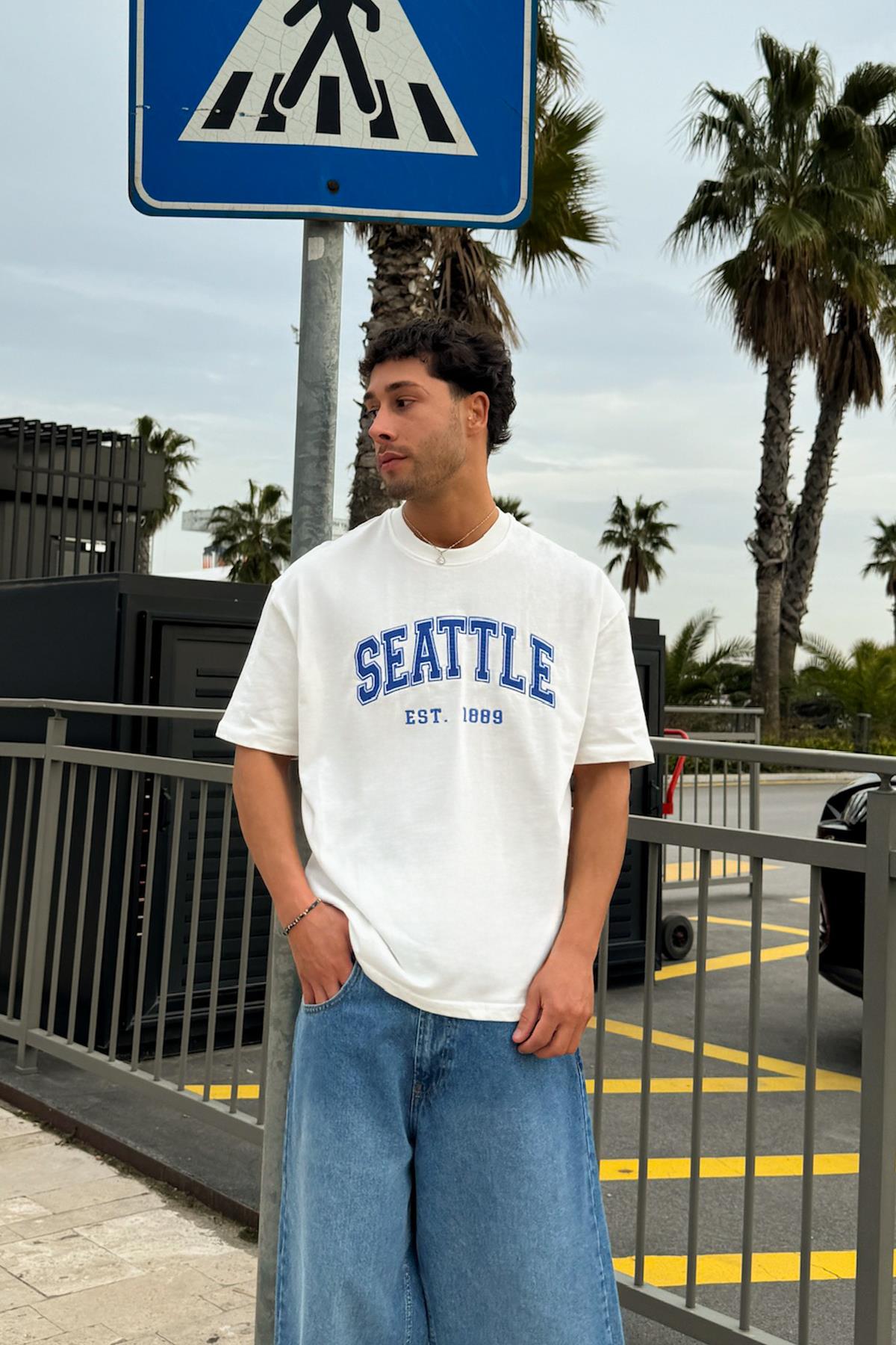 Seattle Nakışlı Ekru Tişört