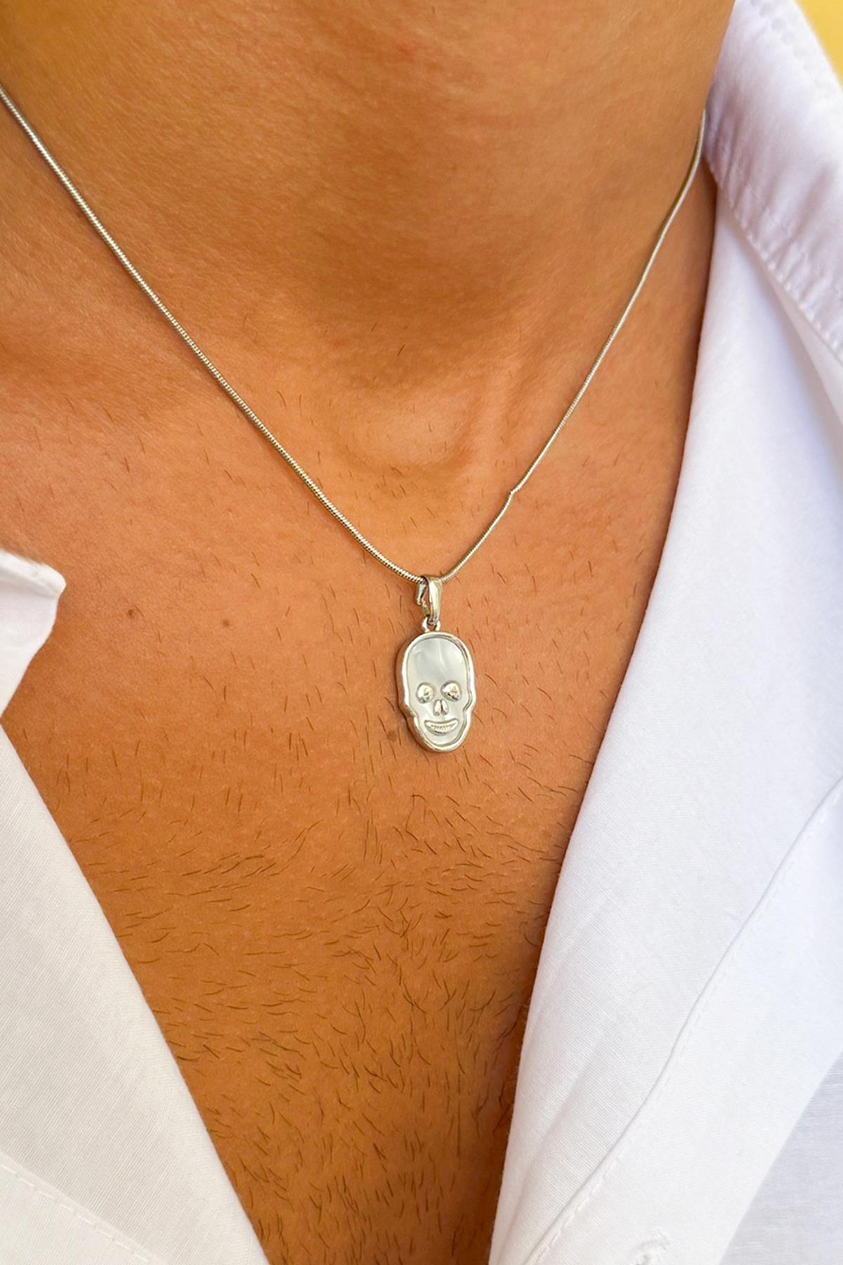 Skull Chain