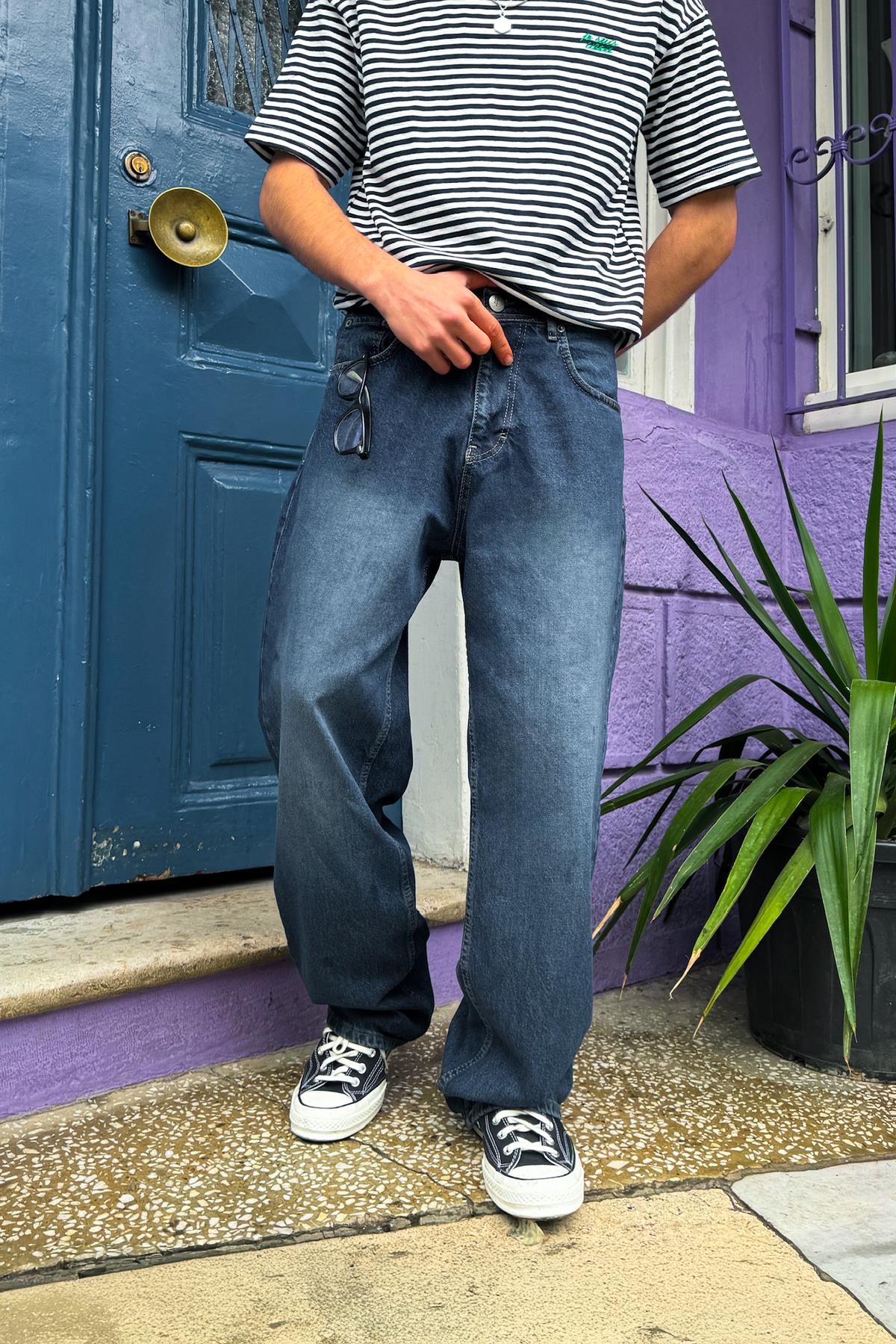 Soluk Efektli Koyu Mavi Süper Baggy Jean