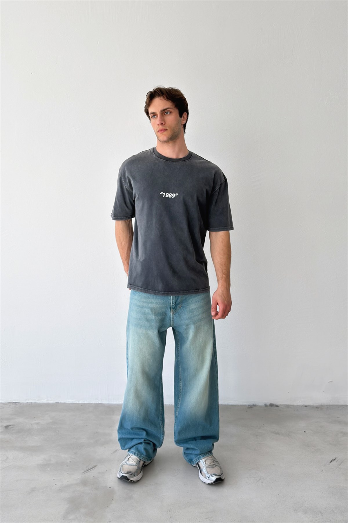 1989 Baskılı Acid Wash Antrasit Oversize Tişört