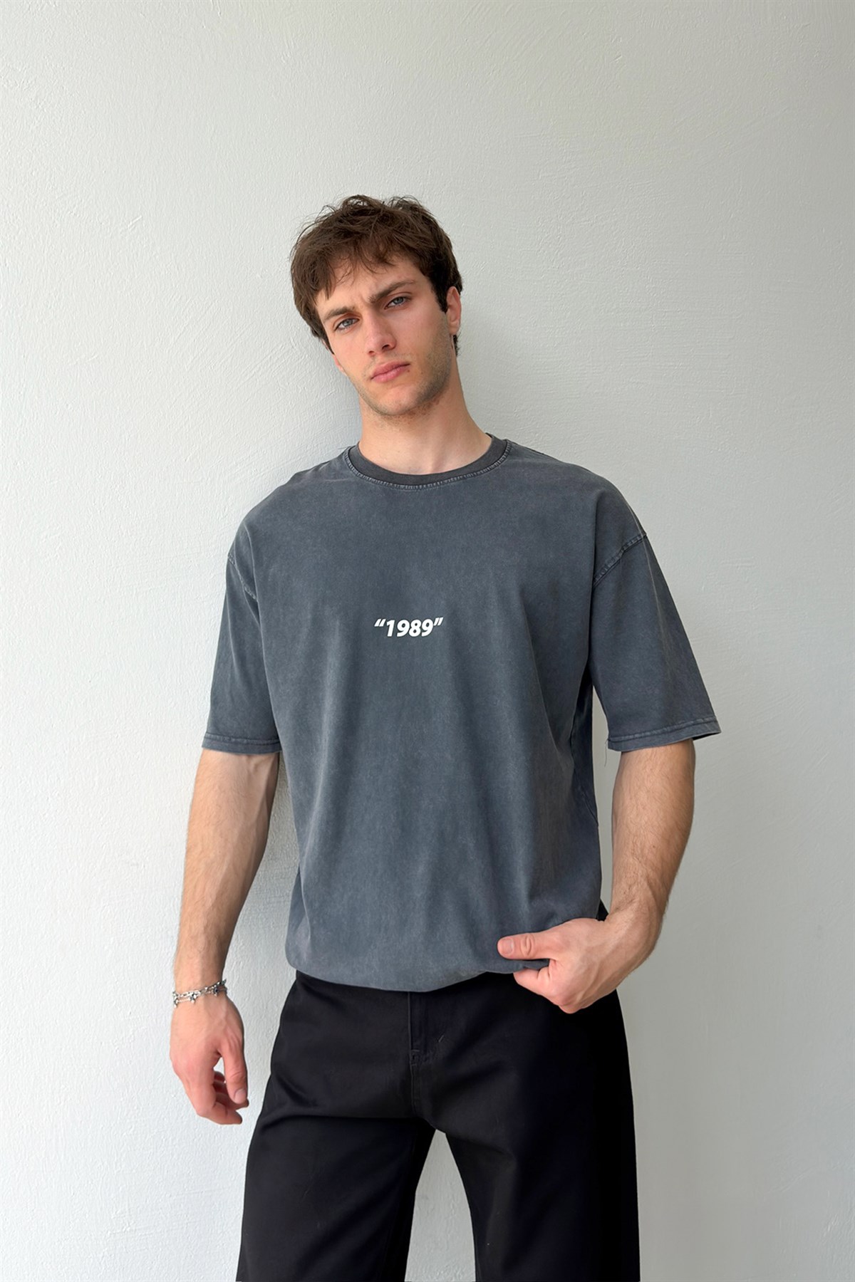 1989 Baskılı Acid Wash Antrasit Oversize Tişört