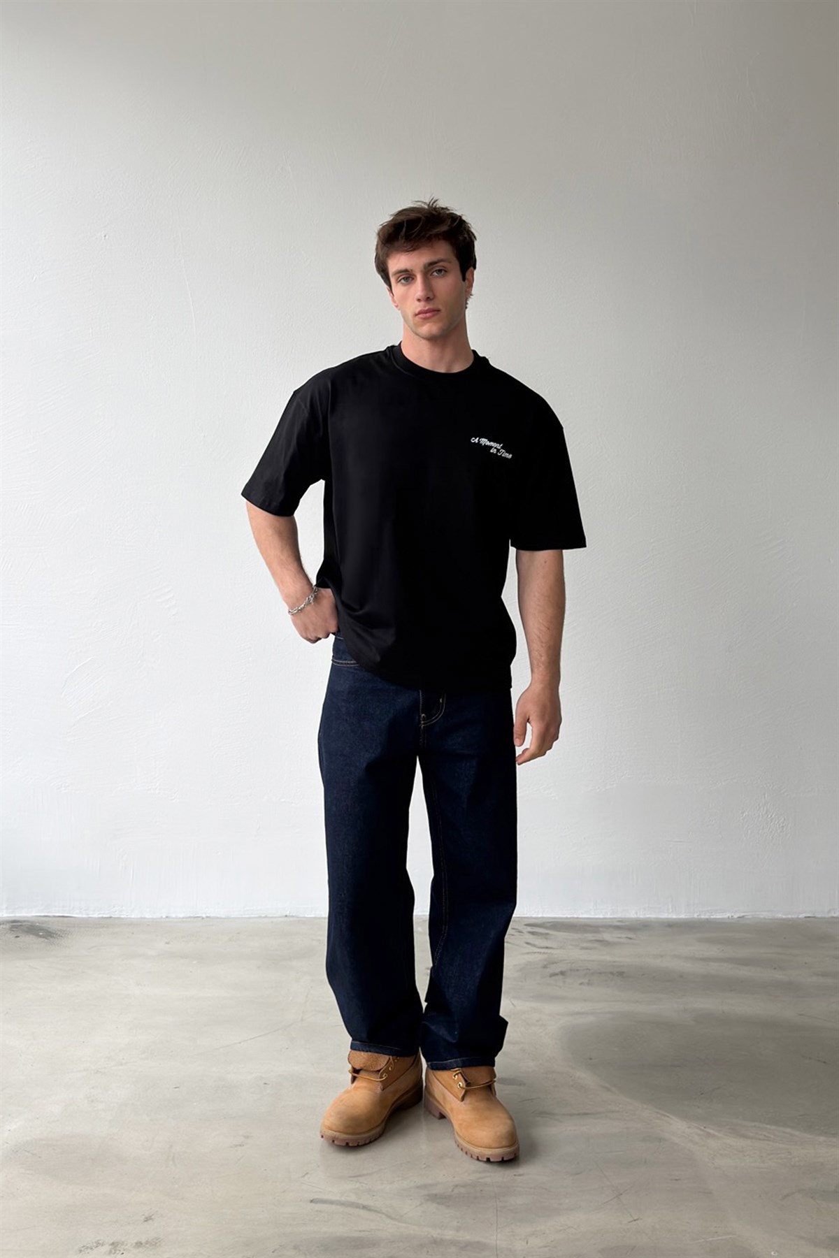 A Moment İn Time Baskılı Oversize Tişört