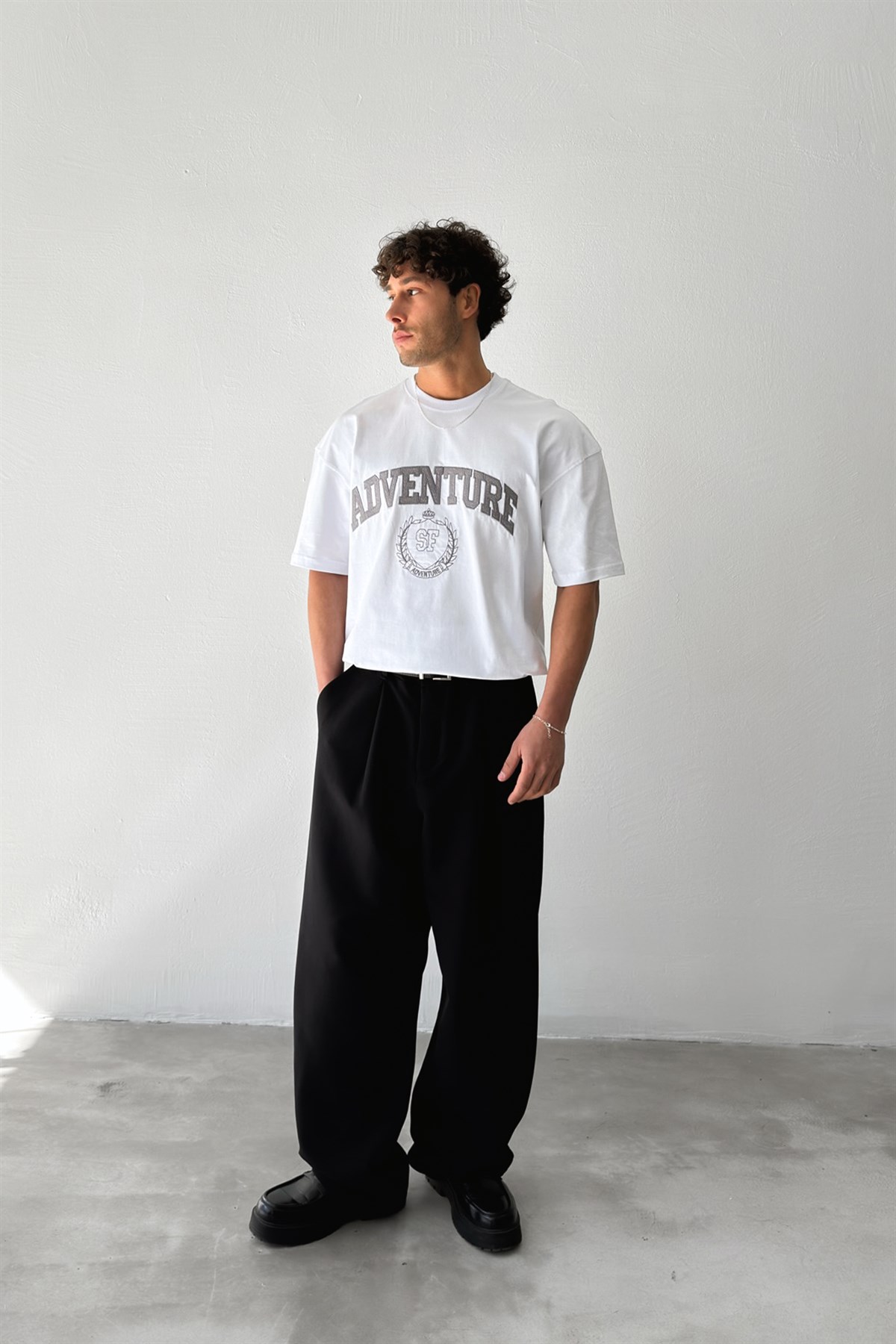 Adventure Nakışlı Tişört