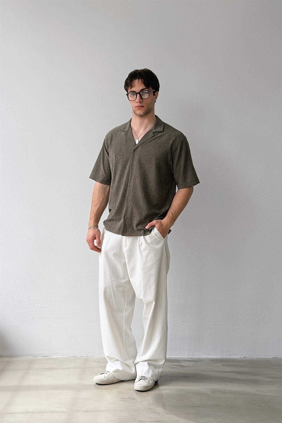 Apaş Yaka Dokuma Gömlek