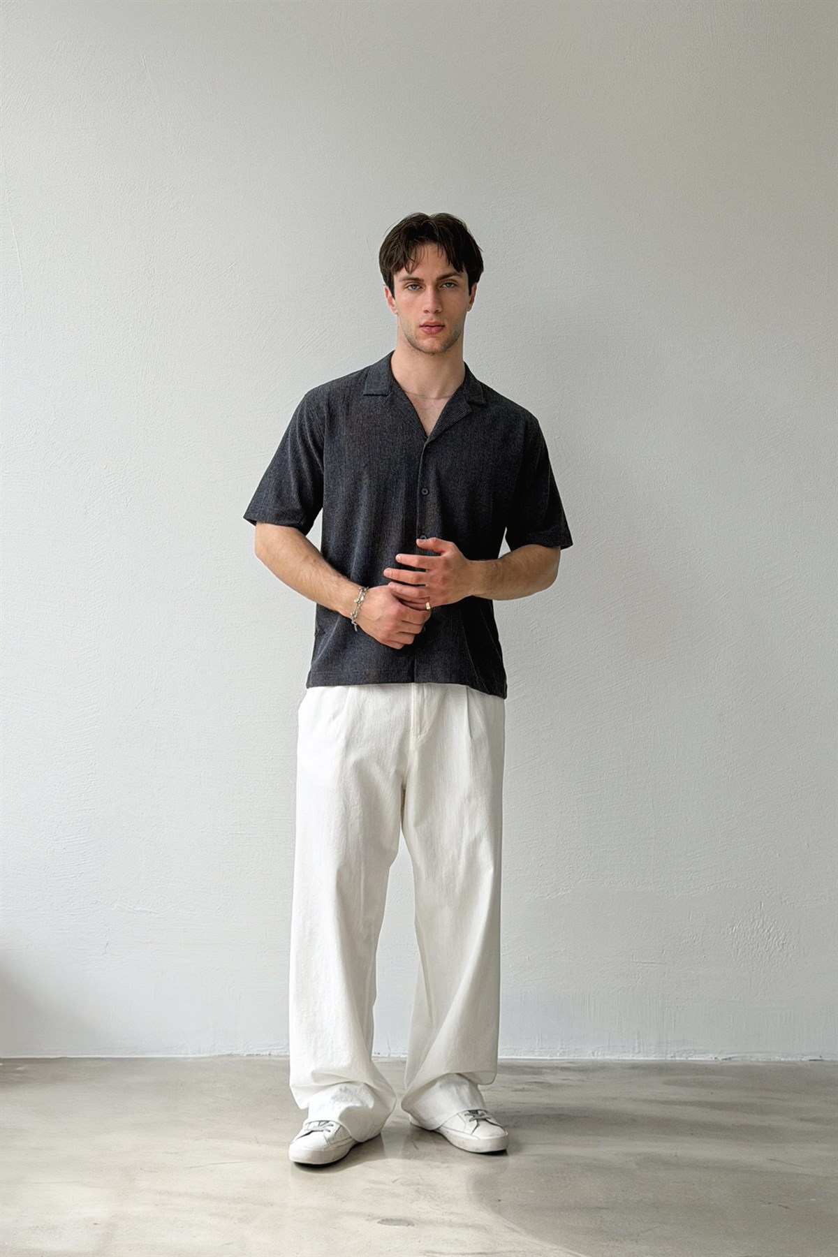 Apaş Yaka Dokuma Gömlek