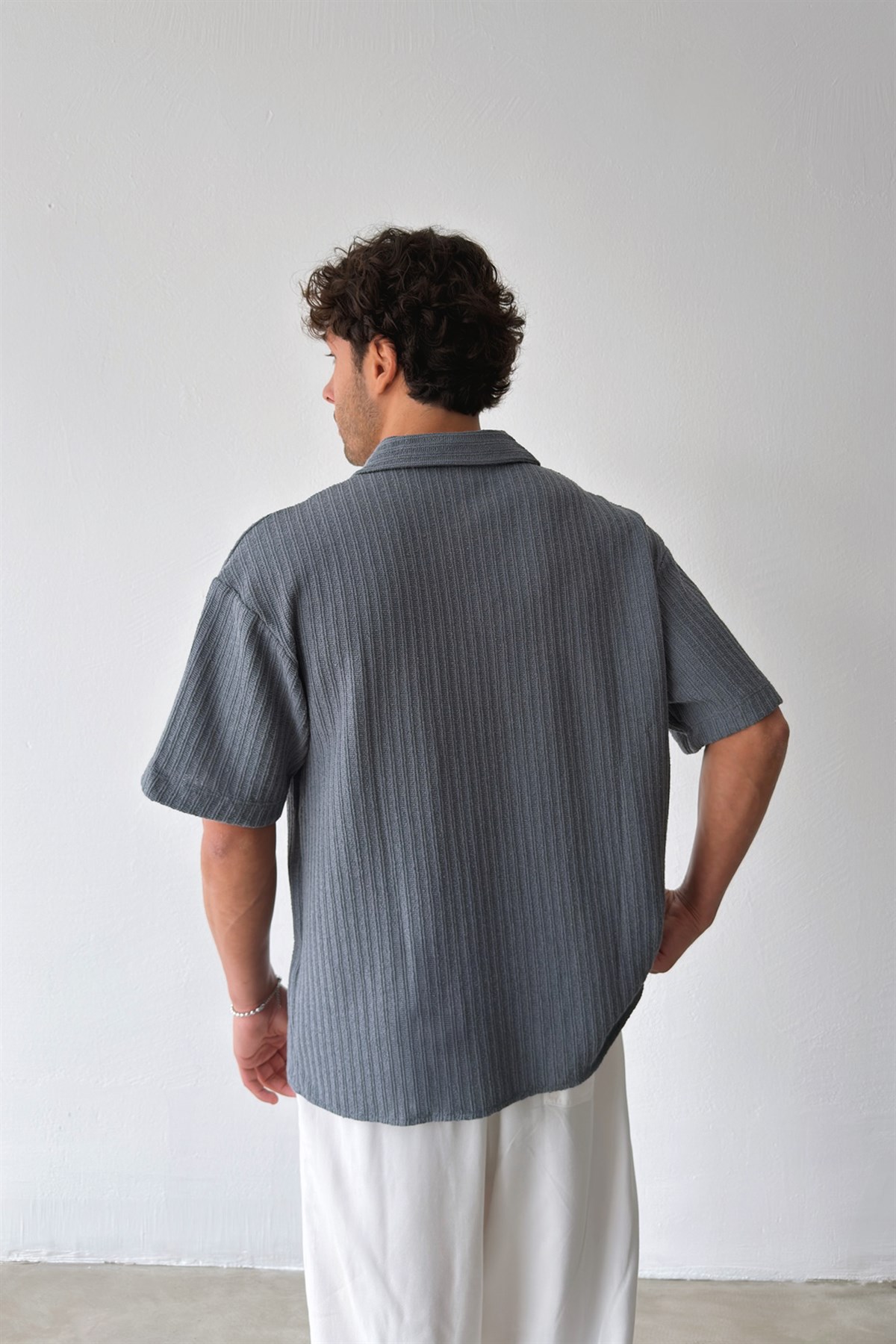 Apaş Yaka Füme Örme Triko Gömlek