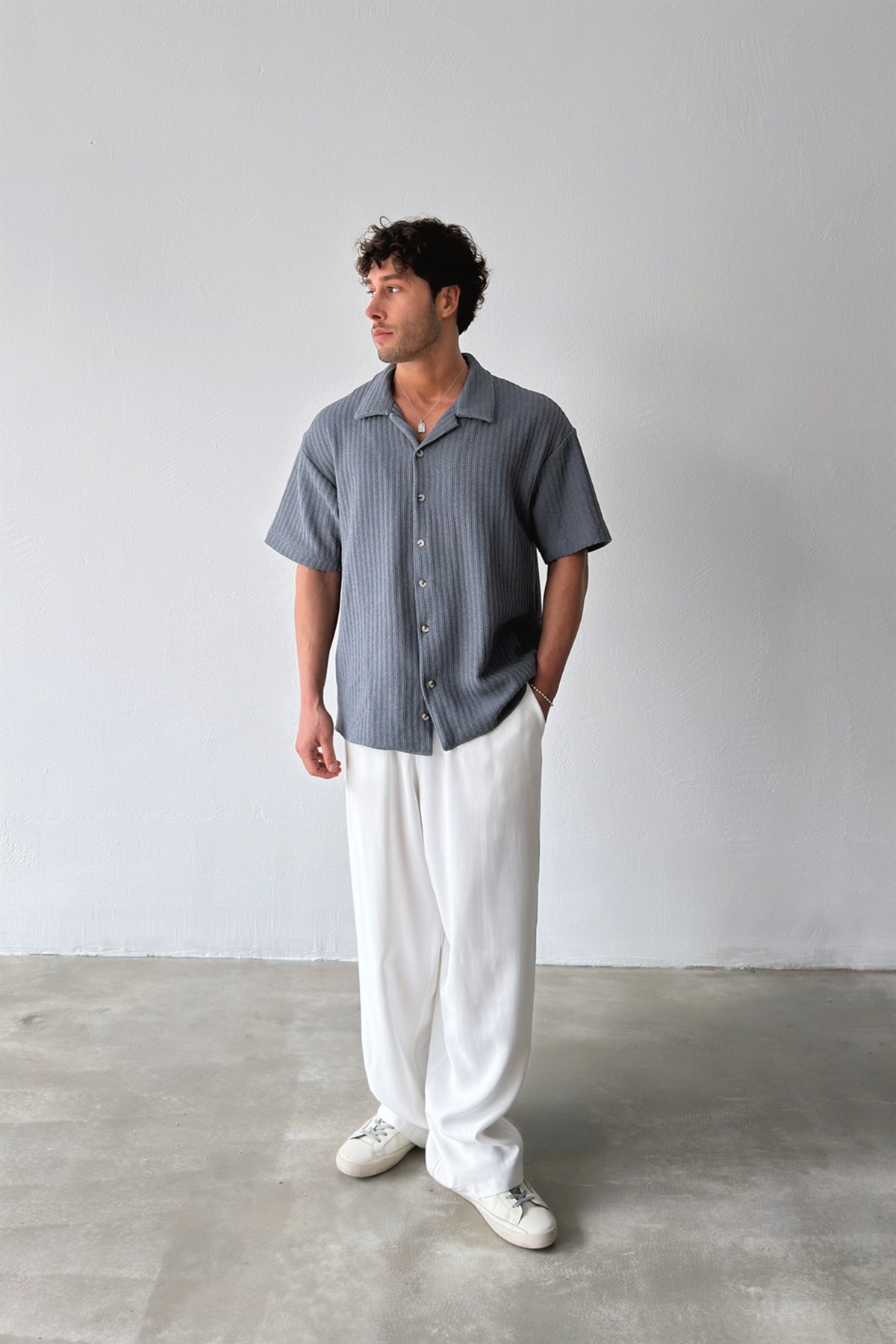 Apaş Yaka Füme Örme Triko Gömlek