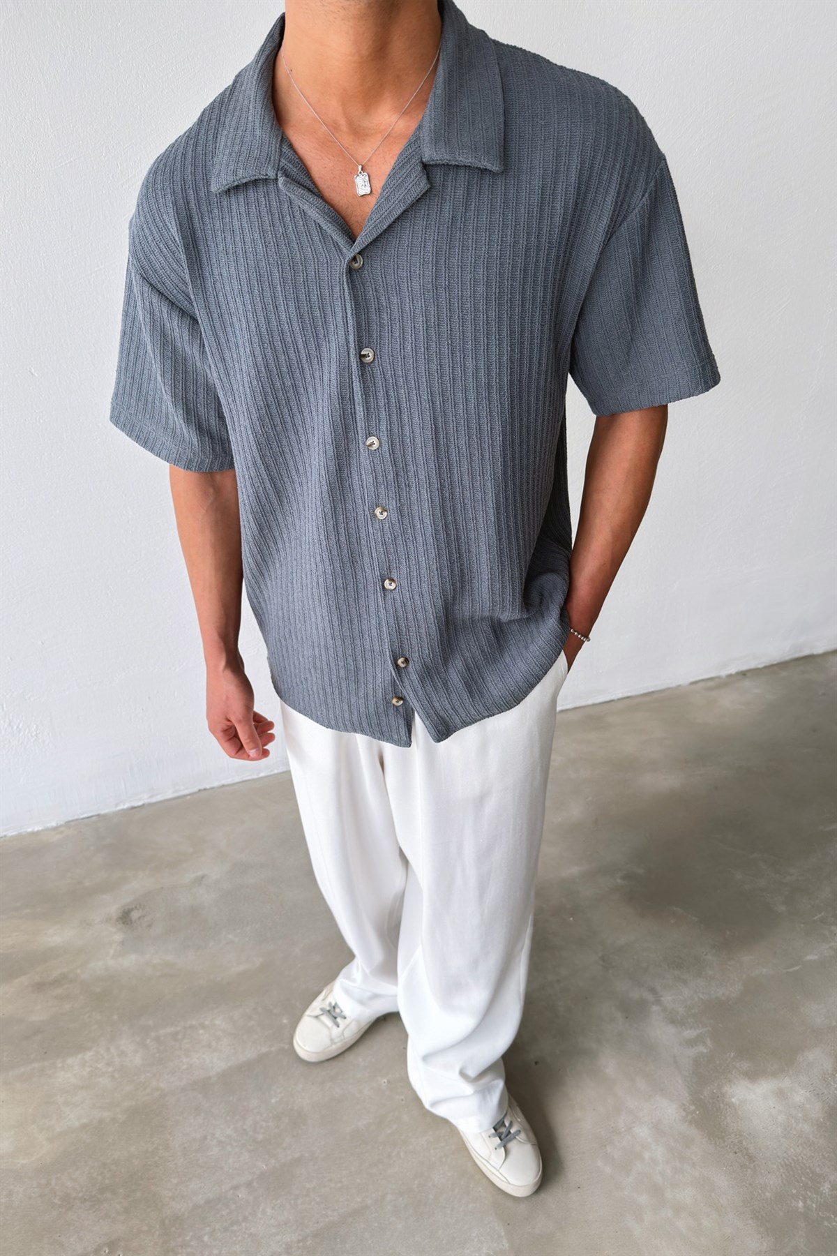 Apaş Yaka Füme Örme Triko Gömlek