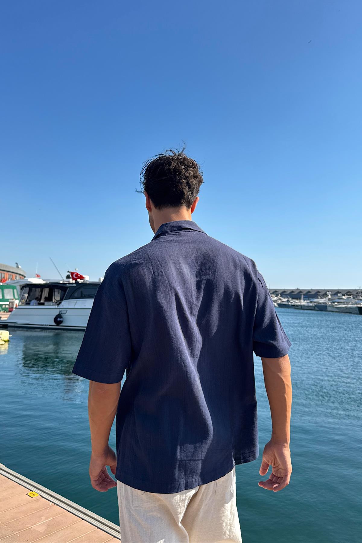 Apaş Yaka Oversize Kısa Kol Gömlek Lacivert