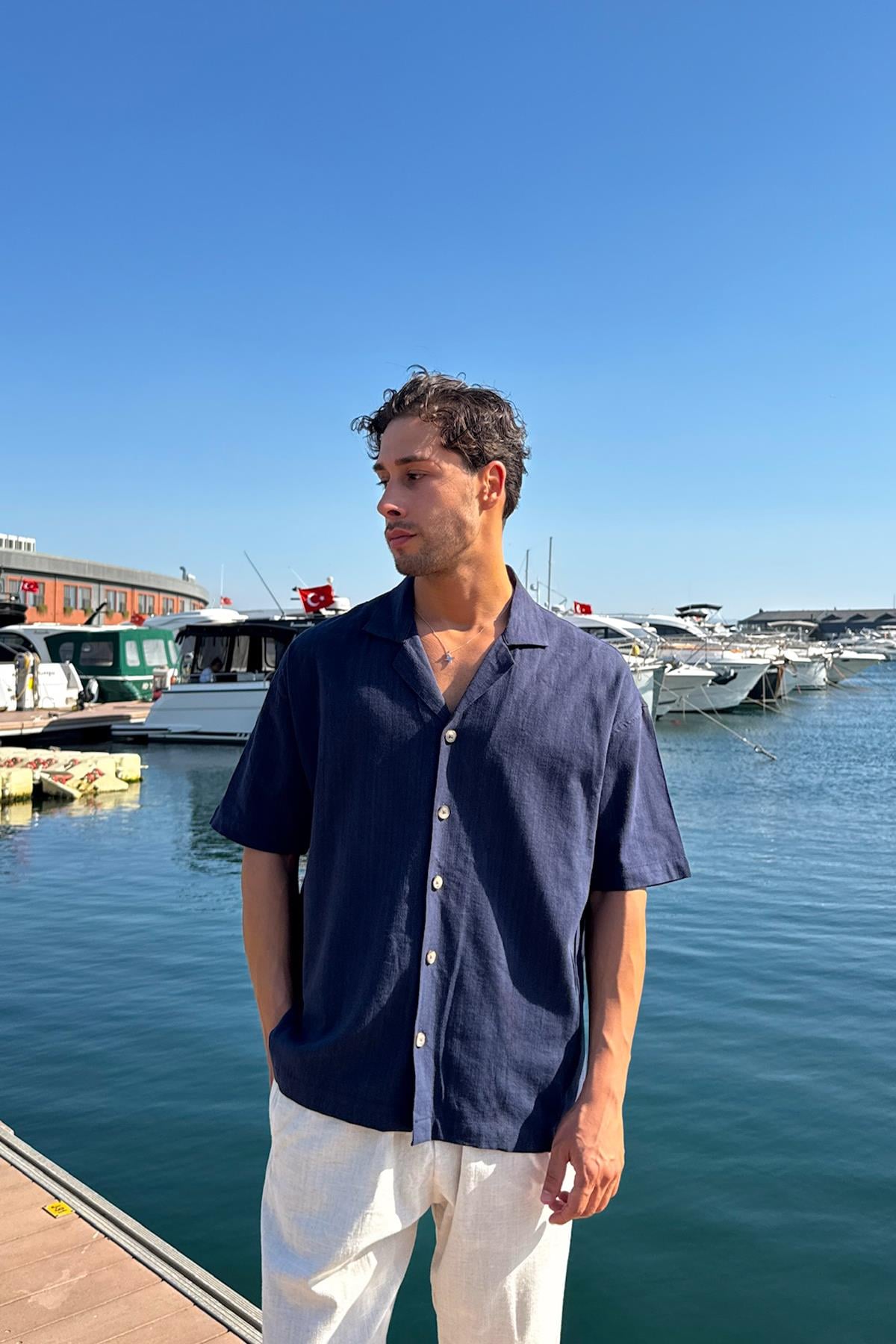 Apaş Yaka Oversize Kısa Kol Gömlek Lacivert