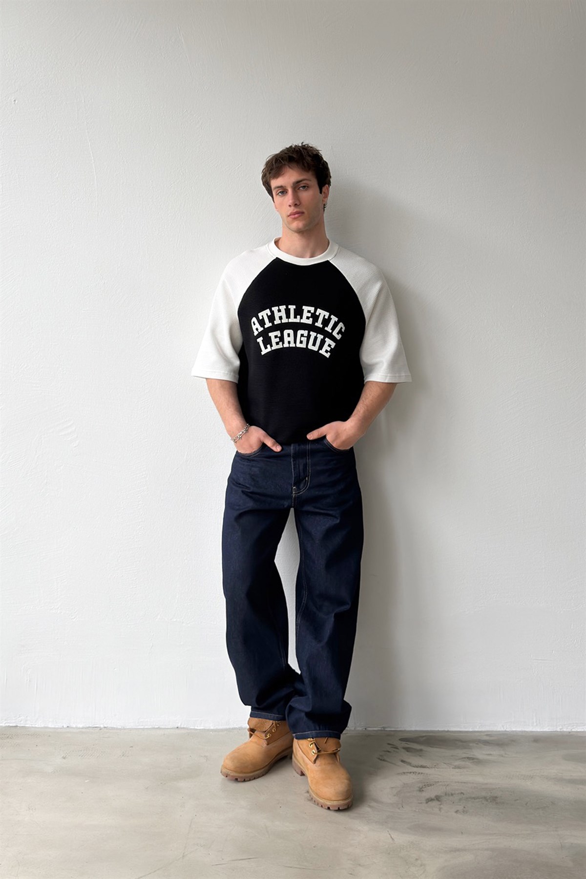 Athletic Baskılı Reglan Kol Tişört