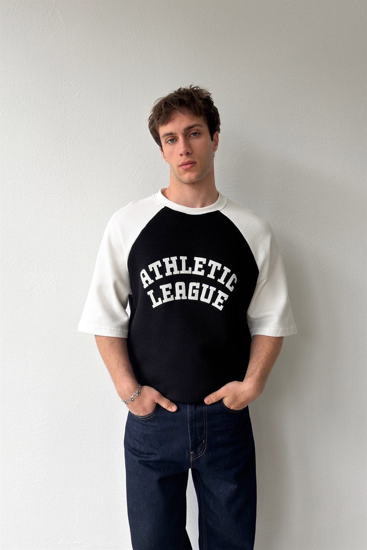 Athletic Baskılı Reglan Kol Tişört