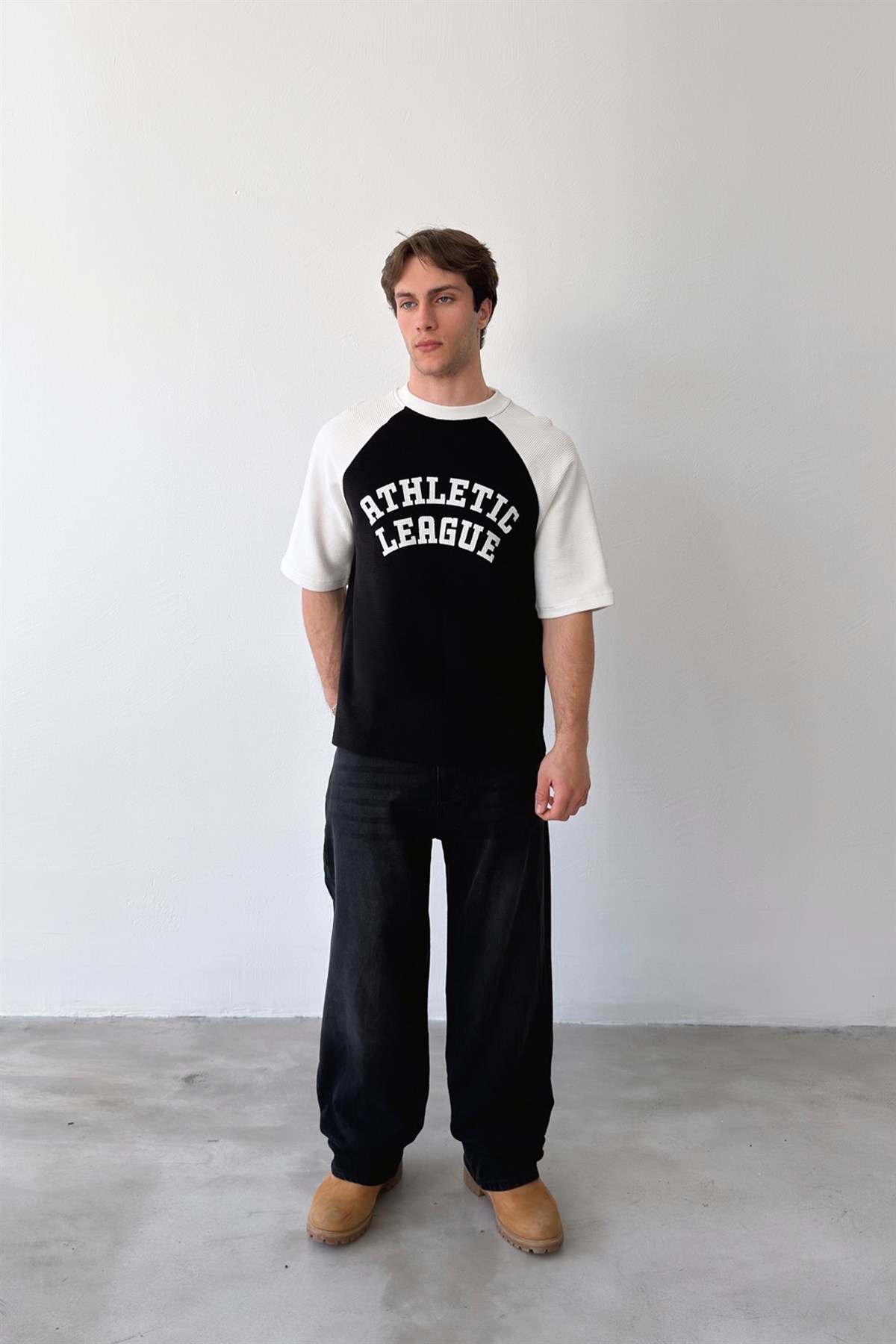 Athletic Baskılı Reglan Kol Tişört