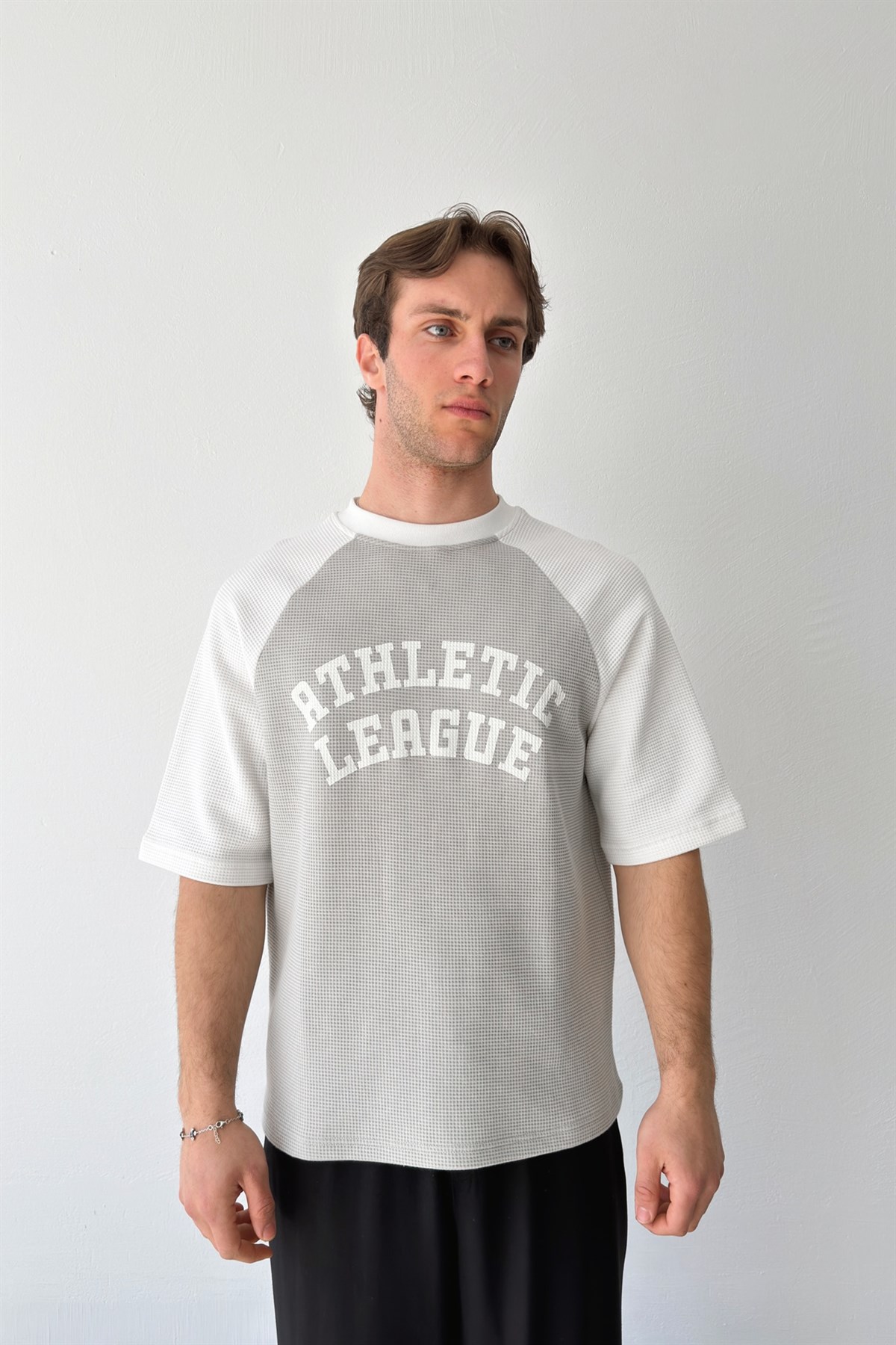 Athletic Baskılı Reglan Kol Tişört