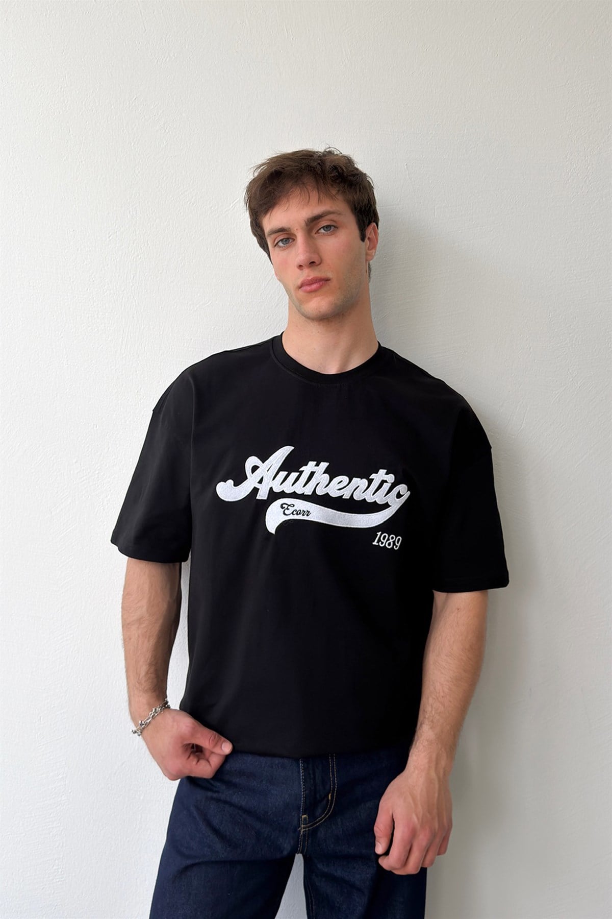 Authentic Nakışlı Tişört