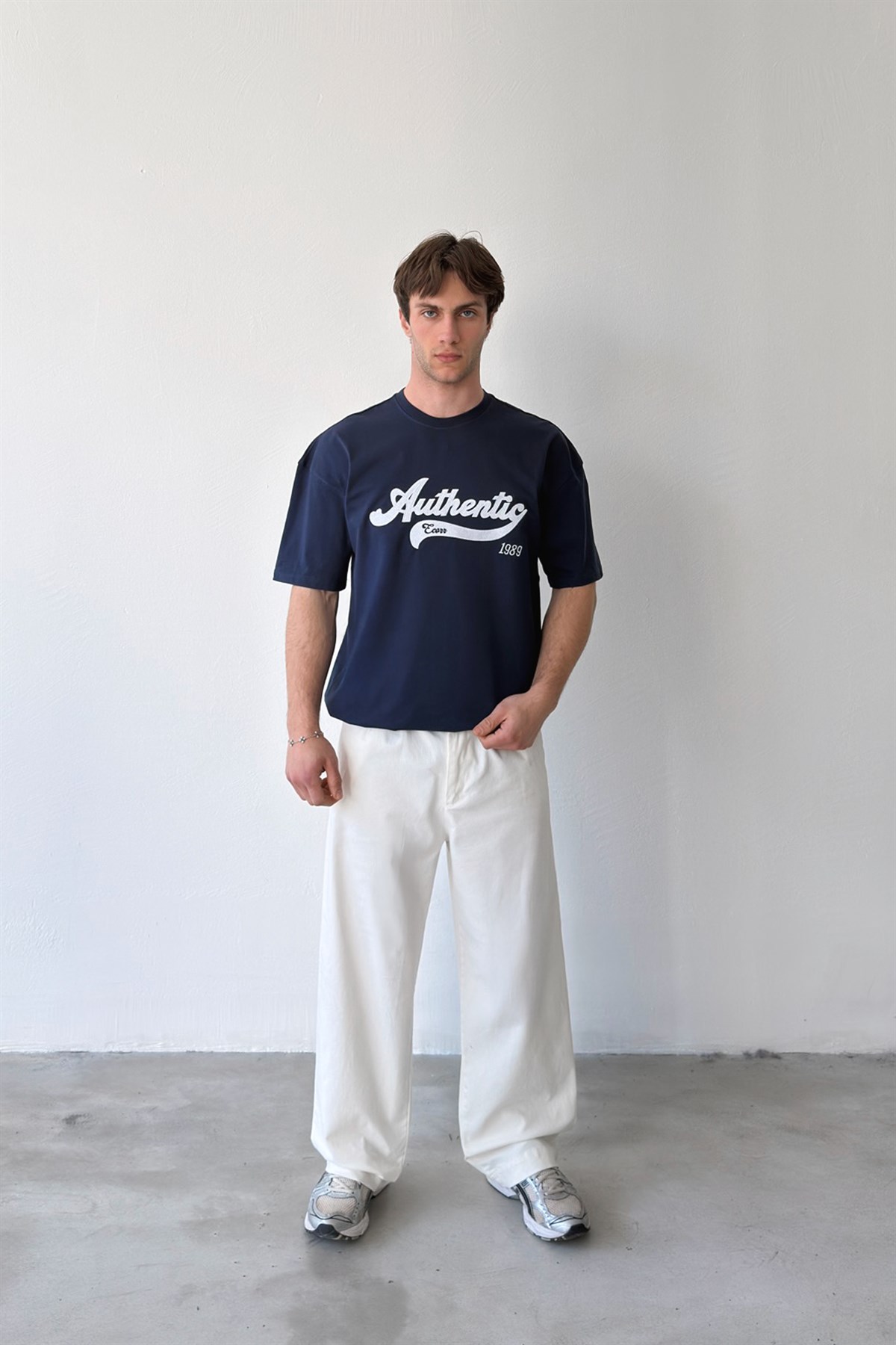 Authentic Nakışlı Tişört