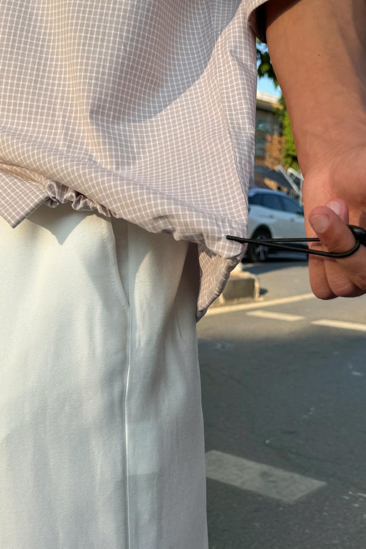 Ayarlanabilir Model Kareli Kısa Kol Gömlek Bej