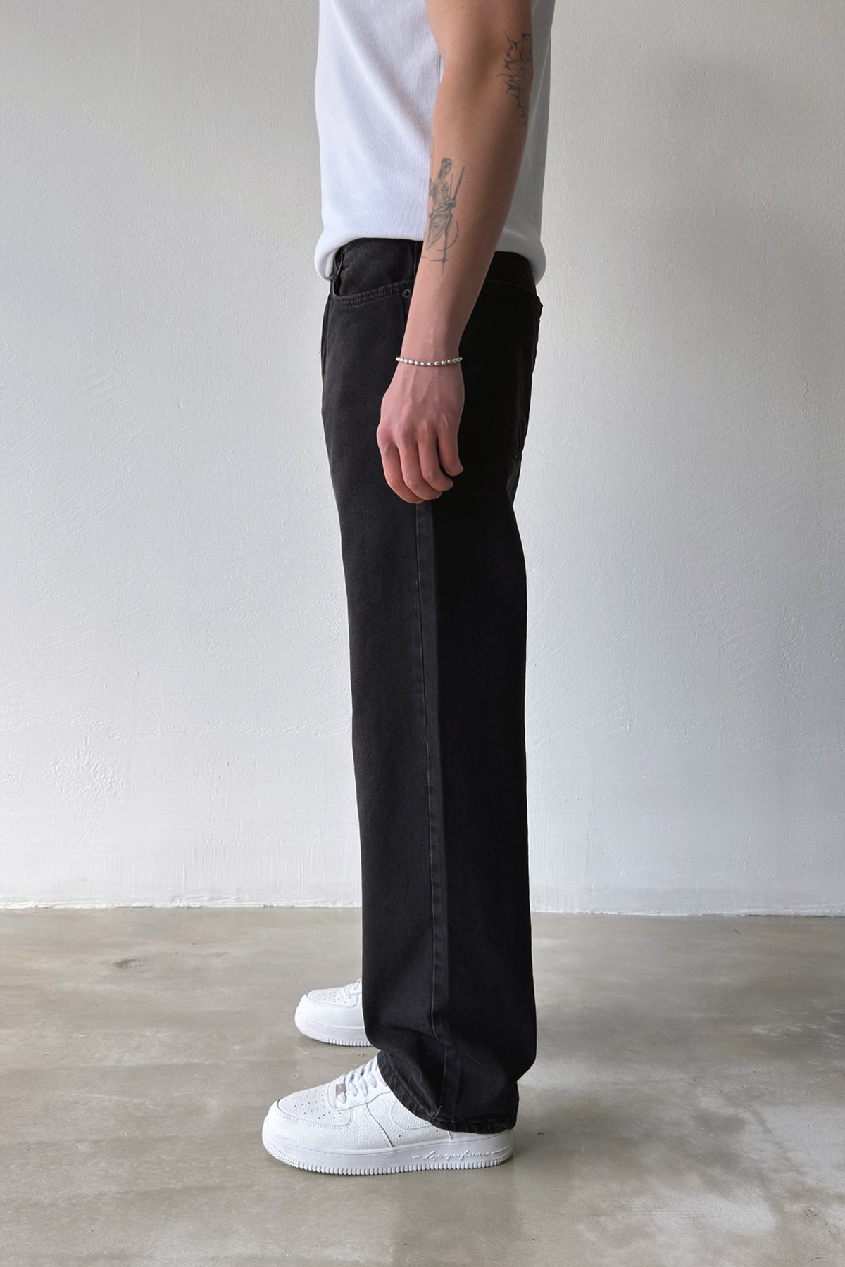 Basic Baggy Jean