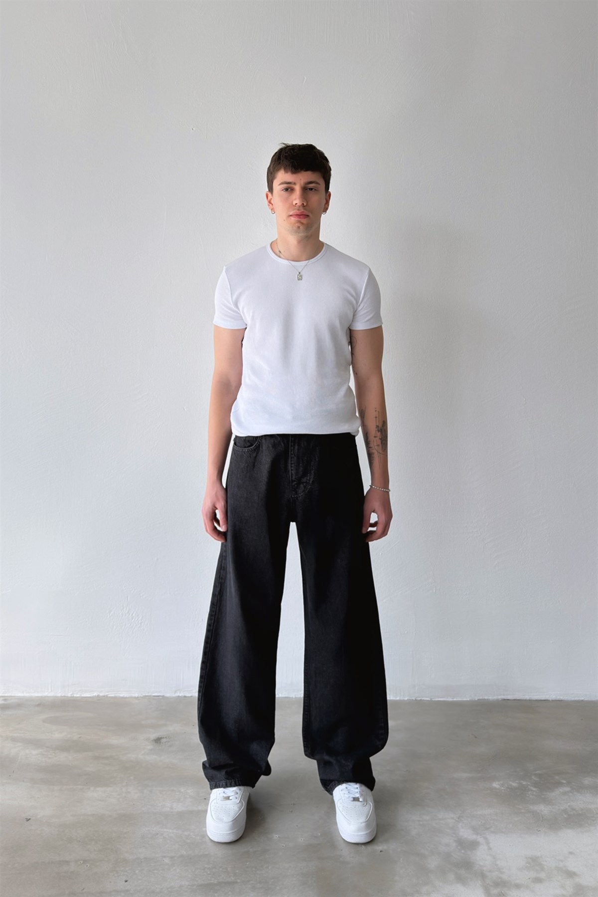 Basic Baggy Jean