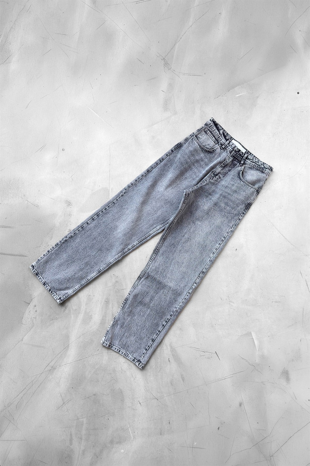 Basic Baggy Jean