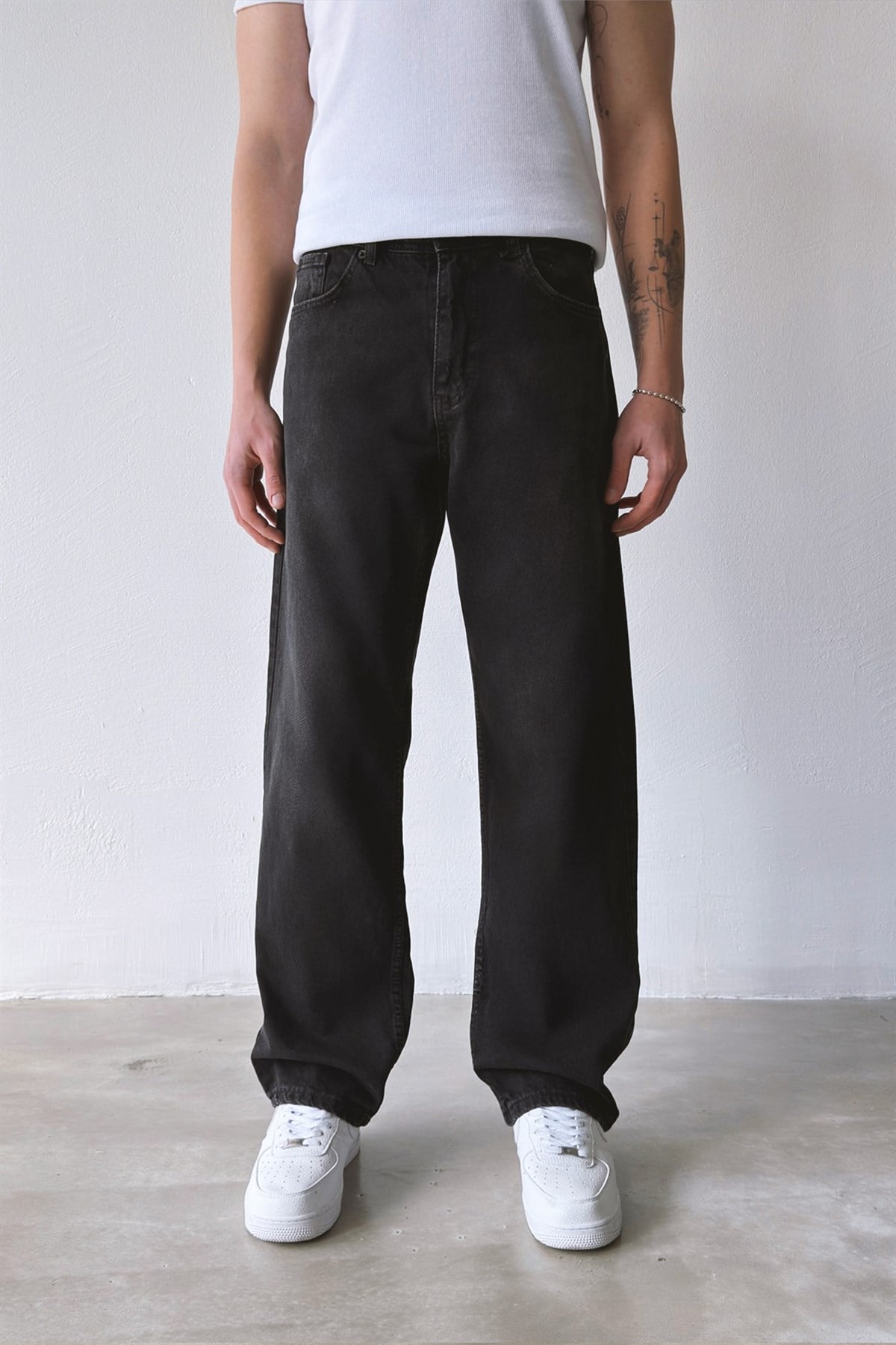 Basic Baggy Jean