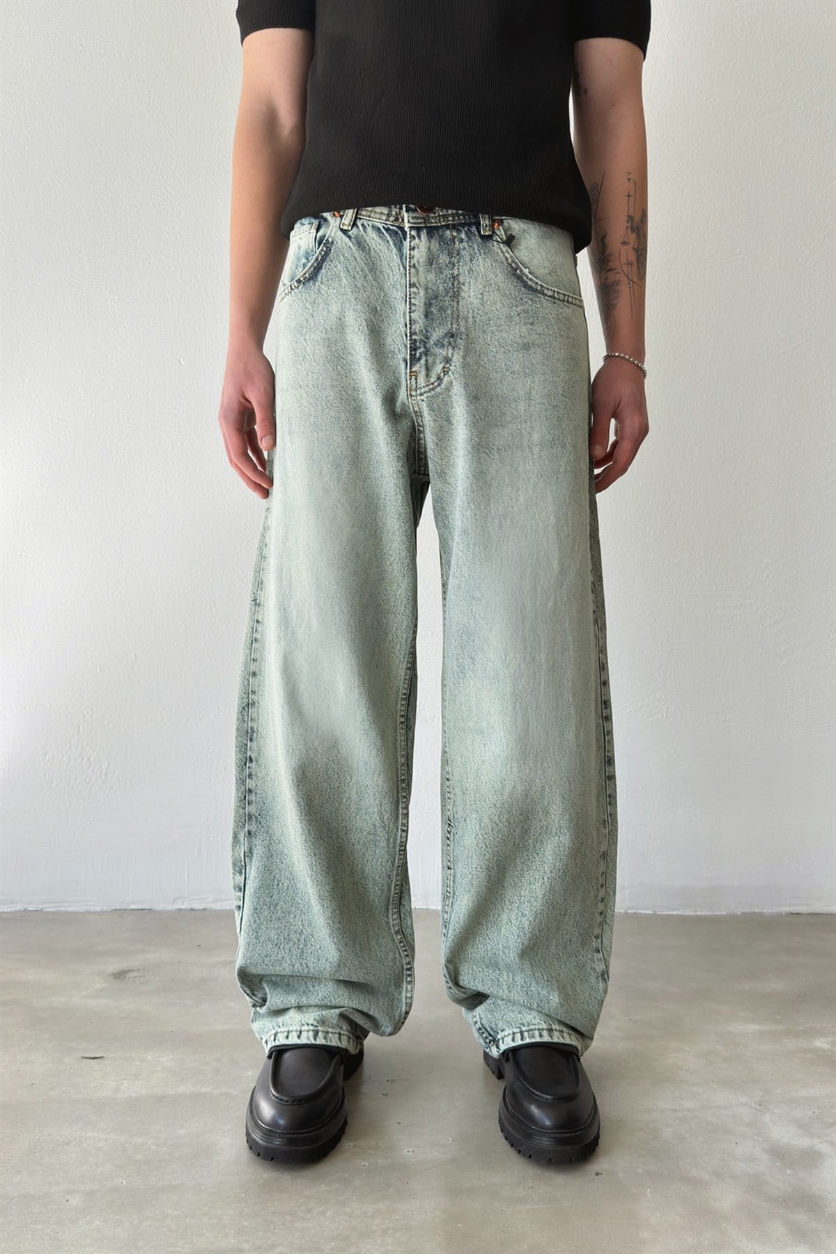 Basic Baggy Jean