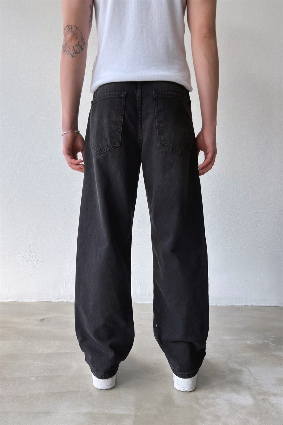 Basic Baggy Jean