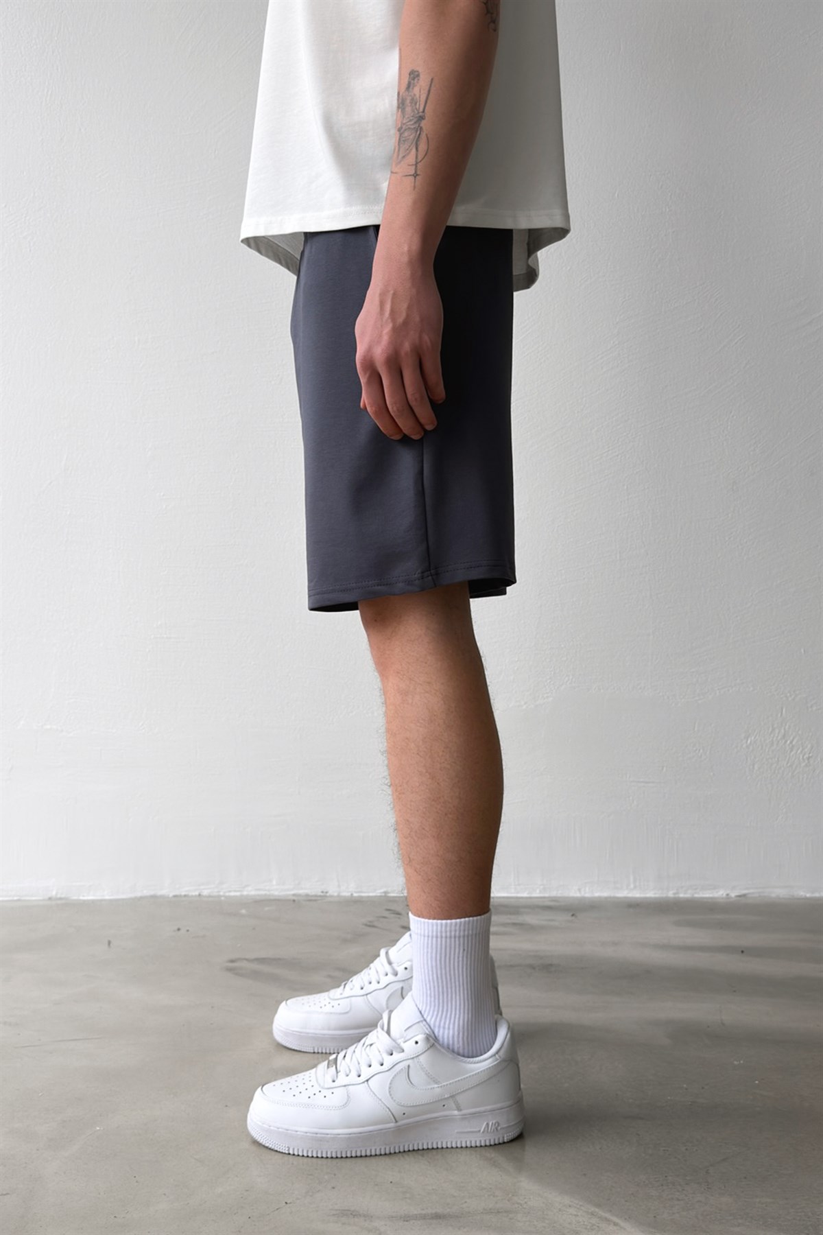 Basic Bel Lastikli Antrasit Şort