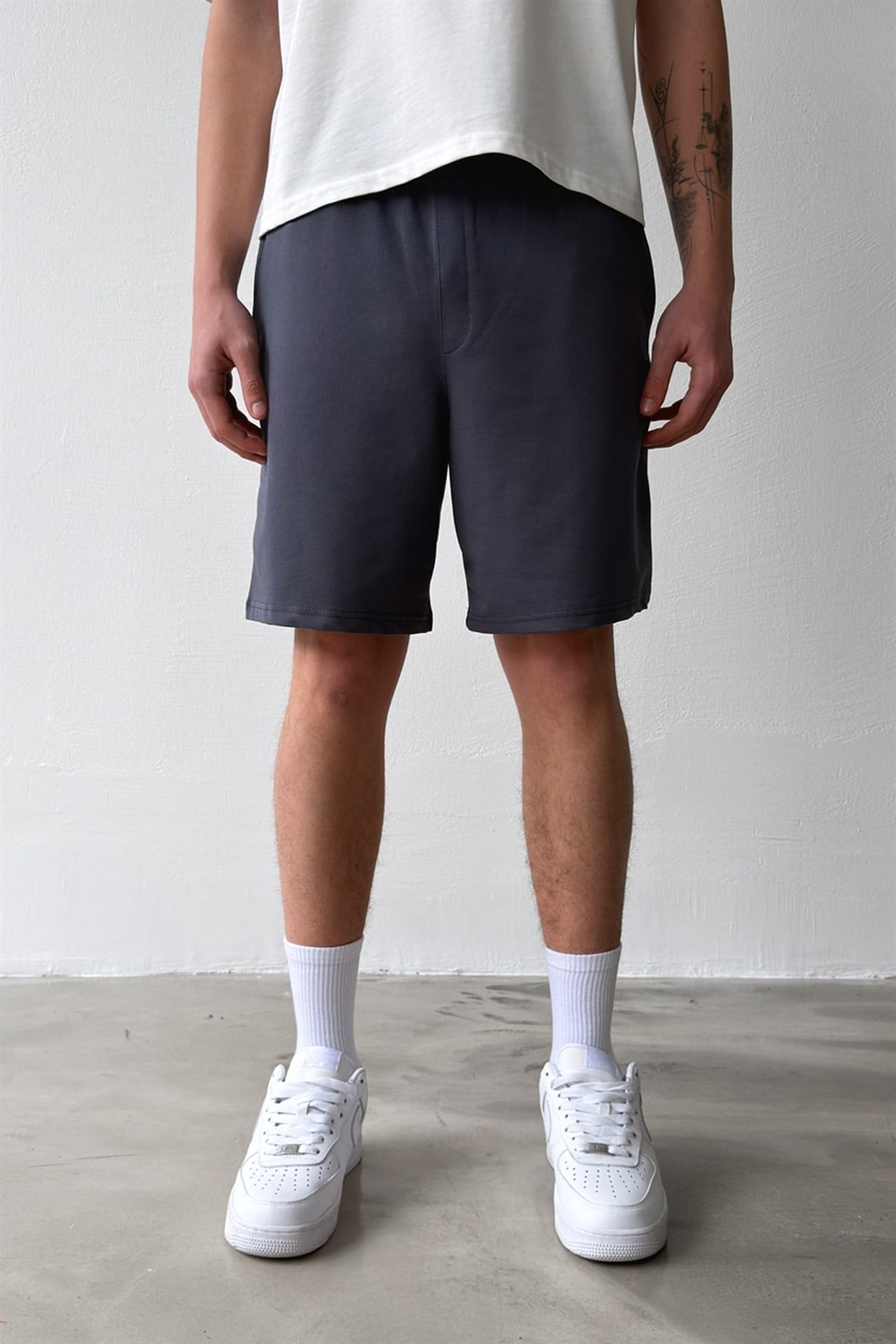 Basic Bel Lastikli Antrasit Şort