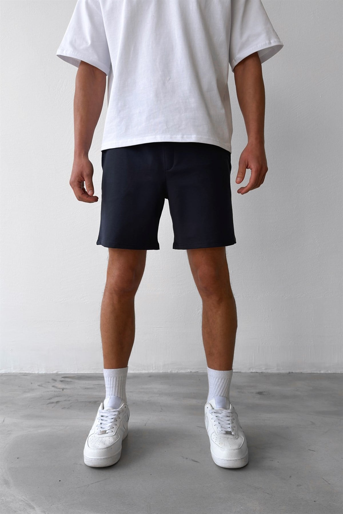 Basic Bel Lastikli Lacivert Şort