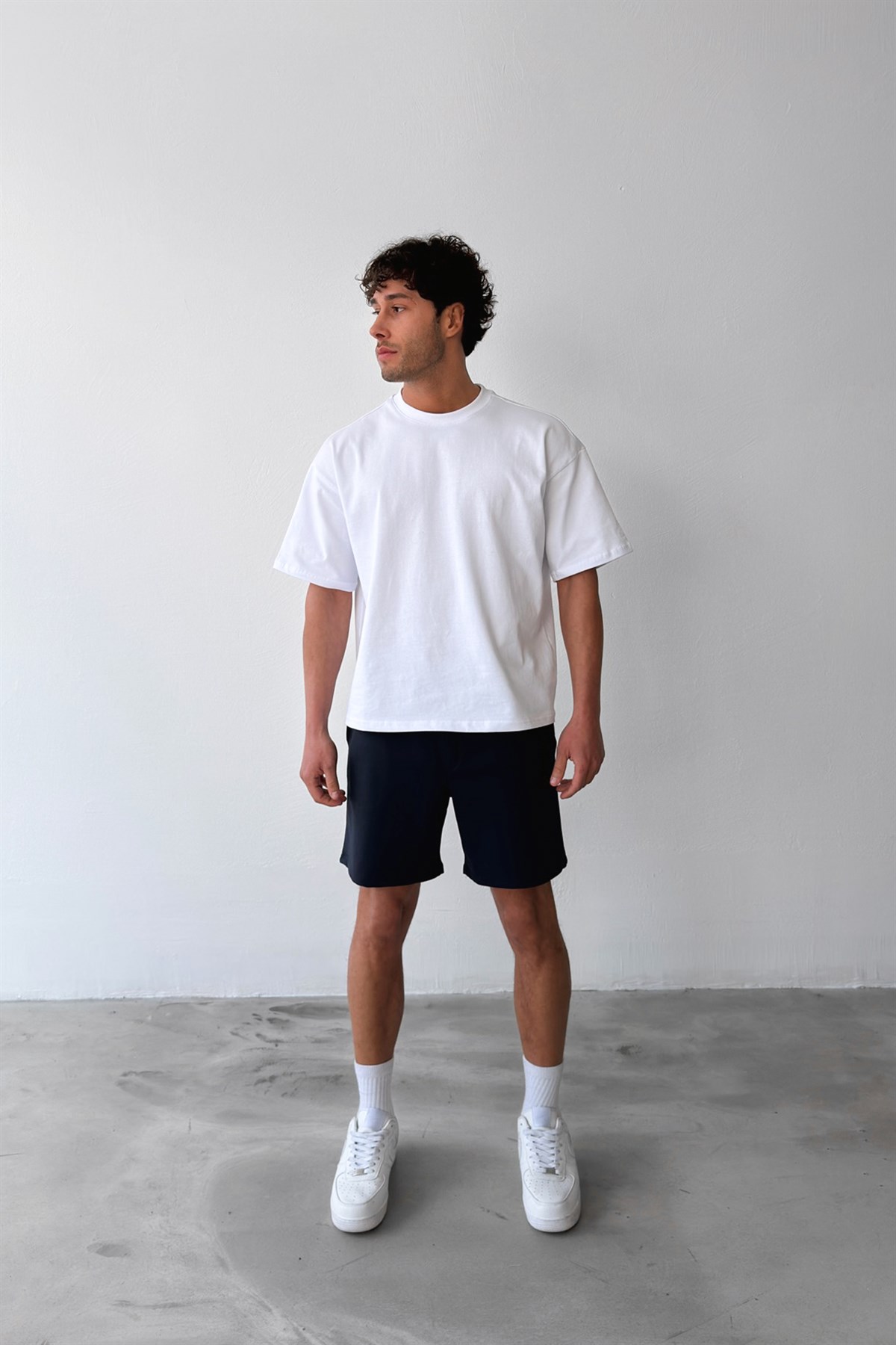 Basic Bel Lastikli Lacivert Şort