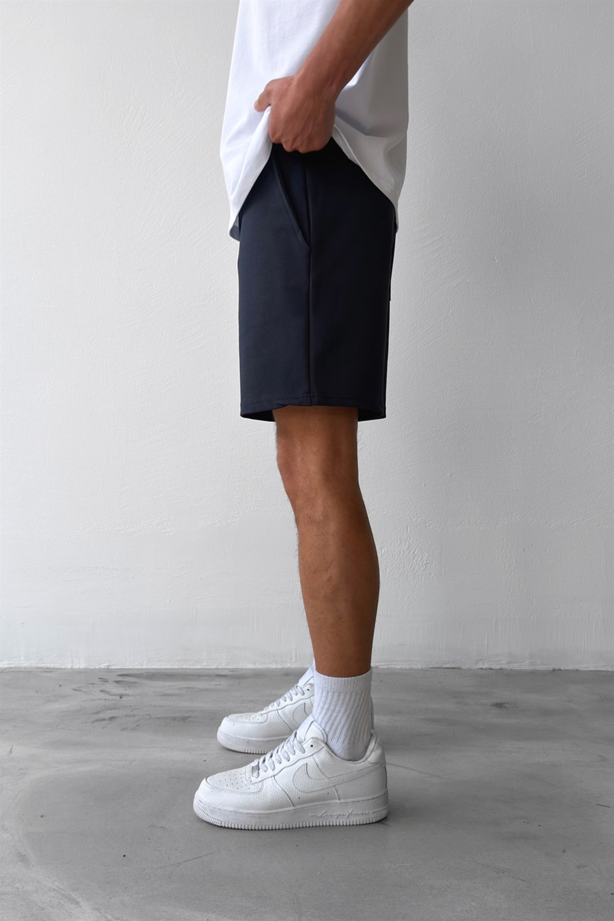 Basic Bel Lastikli Lacivert Şort