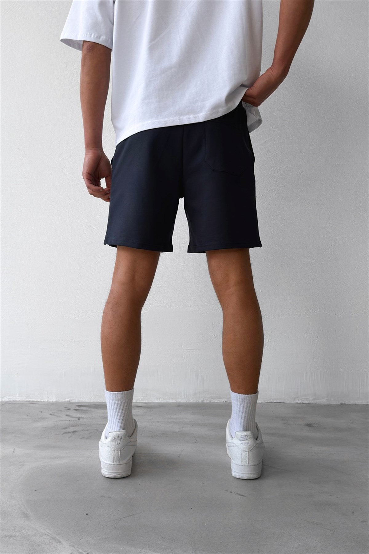 Basic Bel Lastikli Lacivert Şort