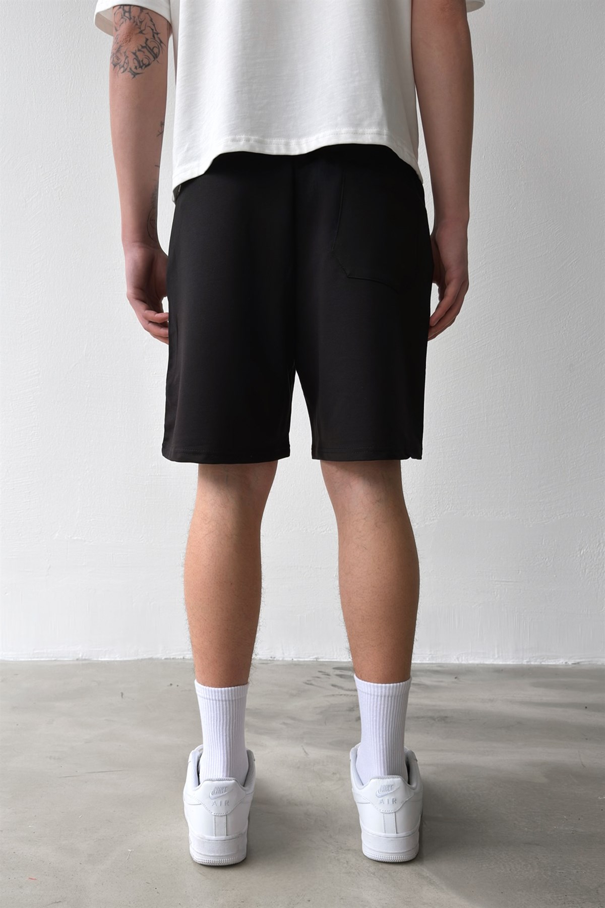 Basic Bel Lastikli Siyah Şort