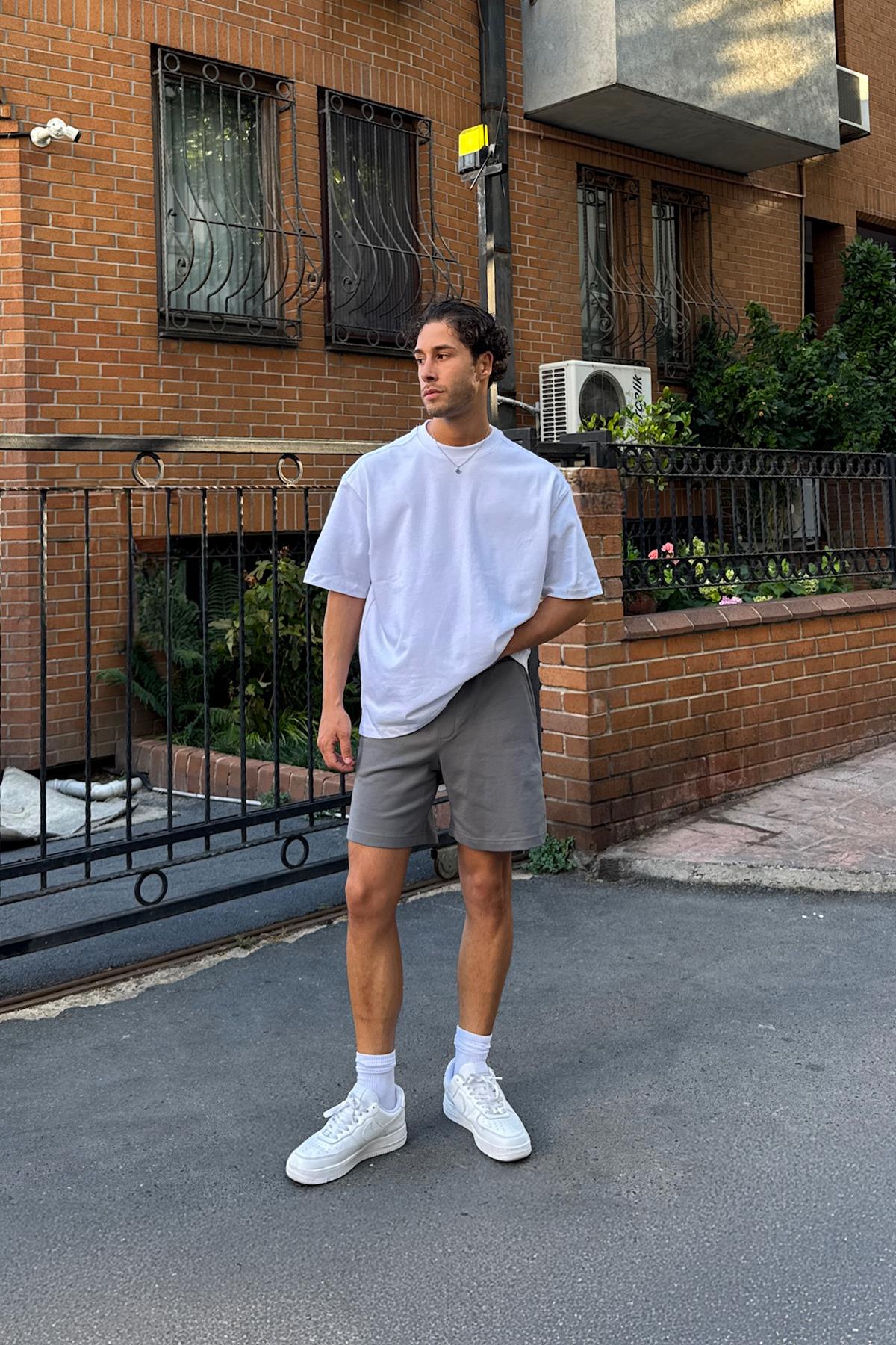 Basic Bel Lastikli Şort Füme