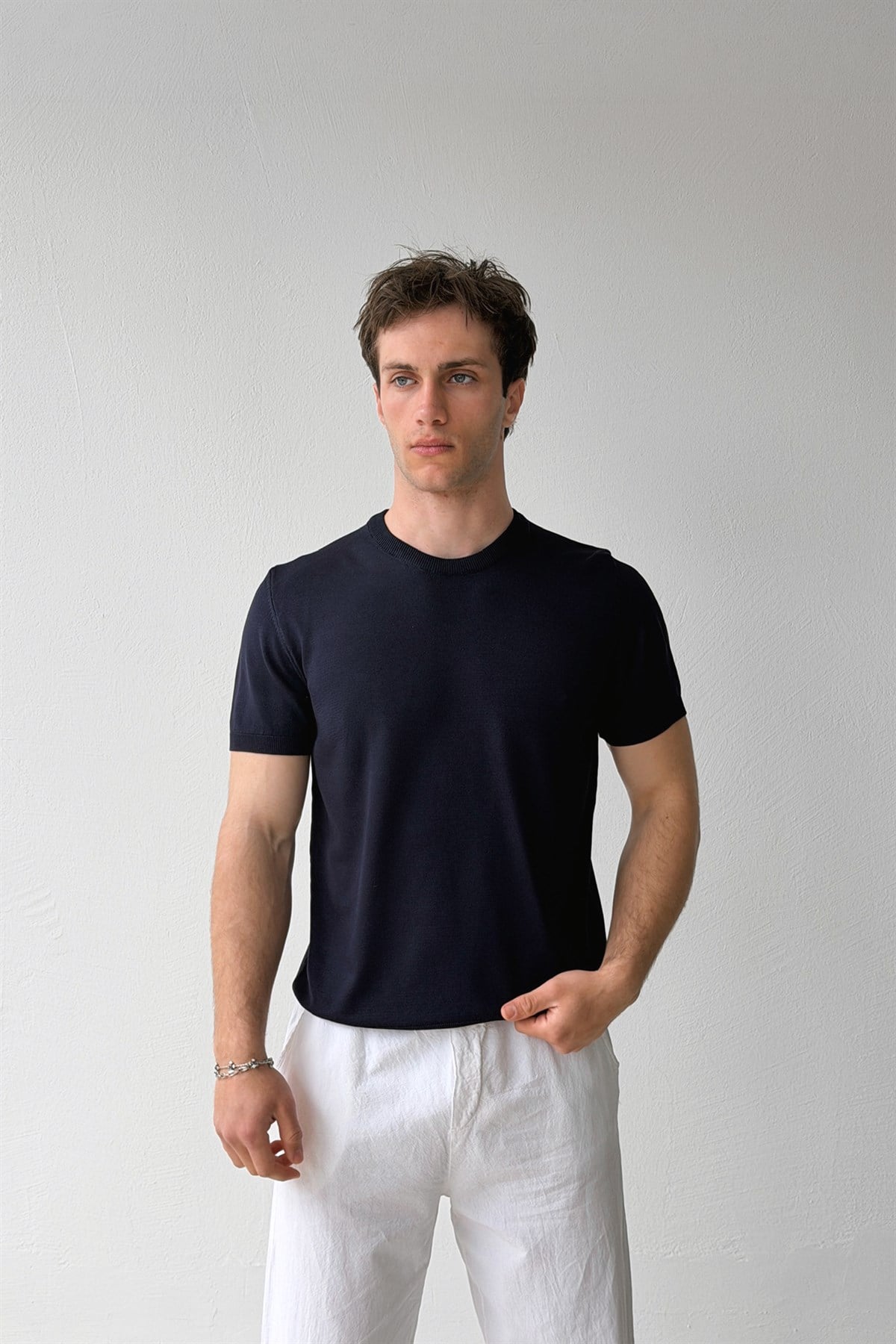 Basic Bisiklet Yaka Lacivert Triko Tişört