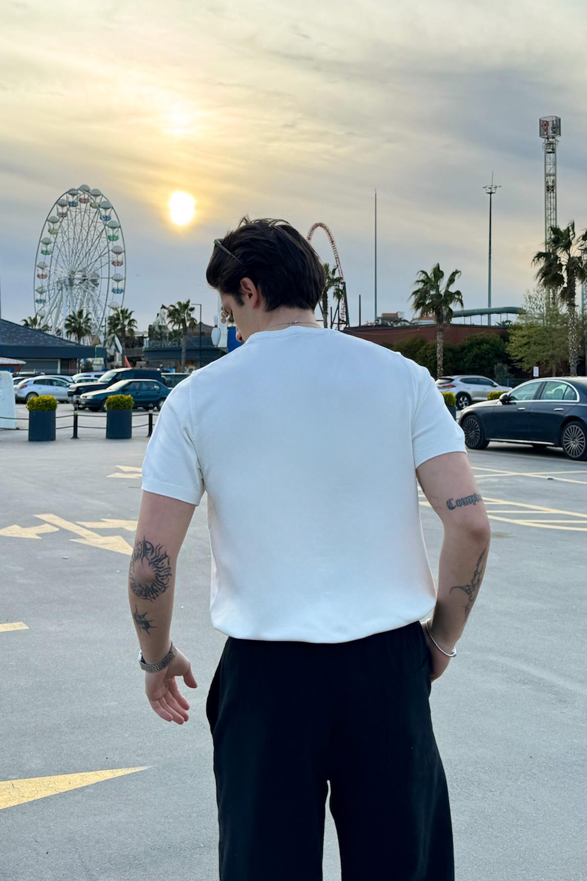 Basic Bisiklet Yaka Ekru Triko Tişört