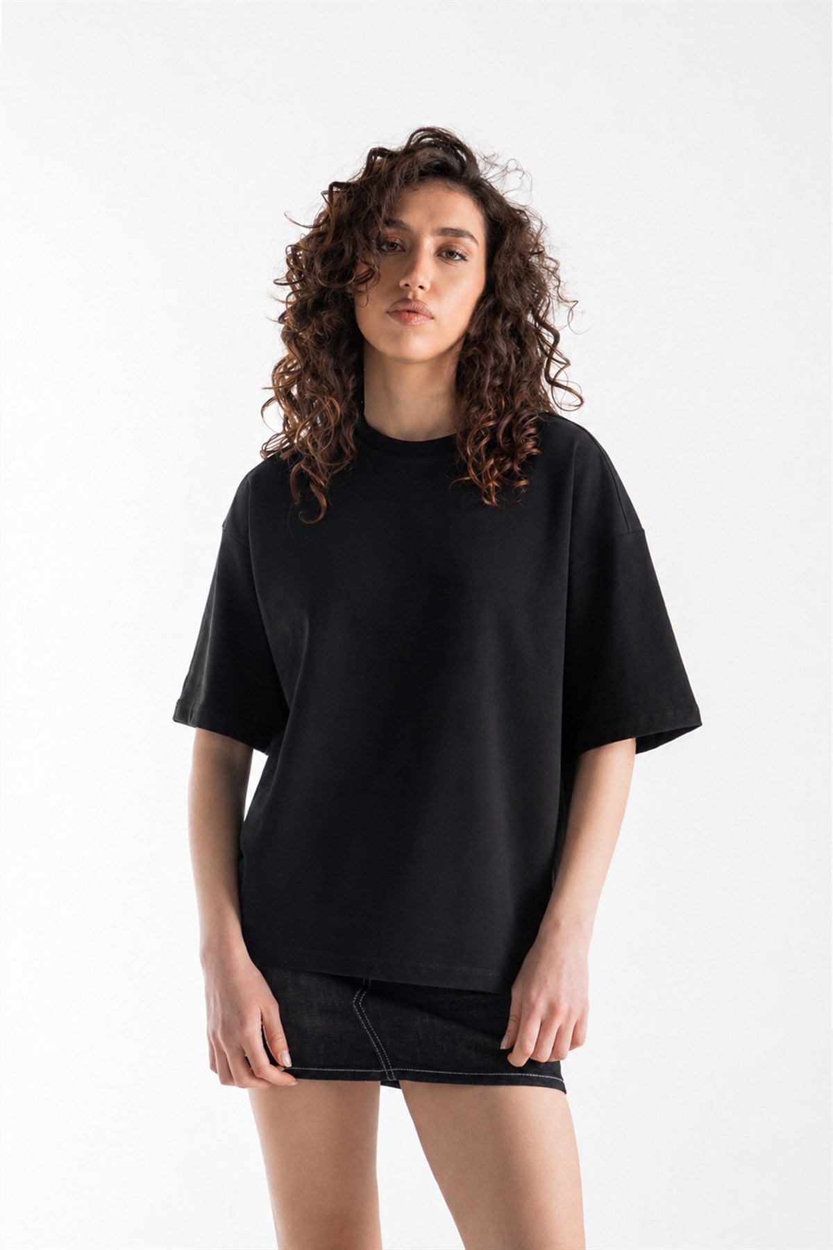 Basic Boxy Fit Siyah Tişört