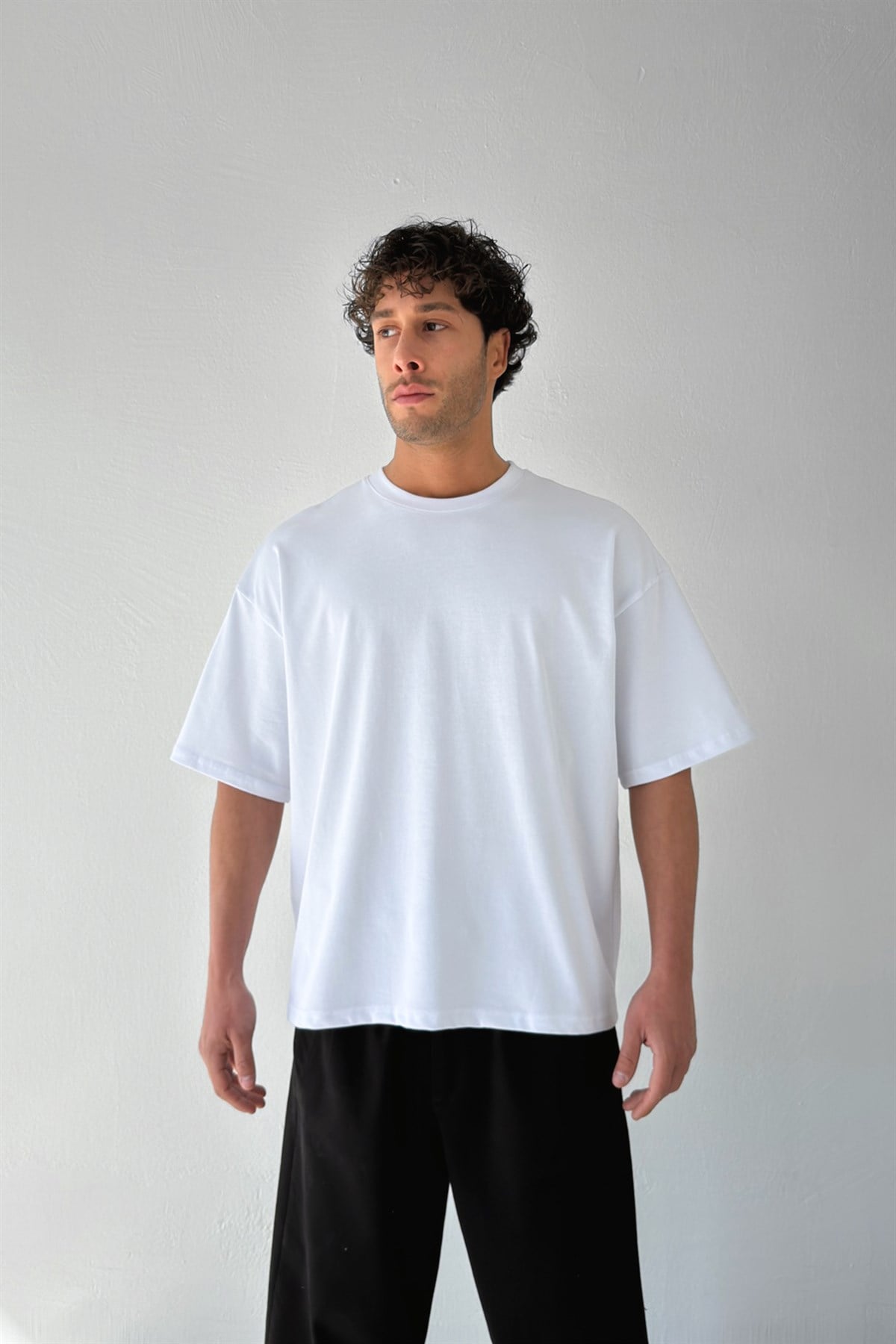 Basic Boxy Fit Beyaz Tişört